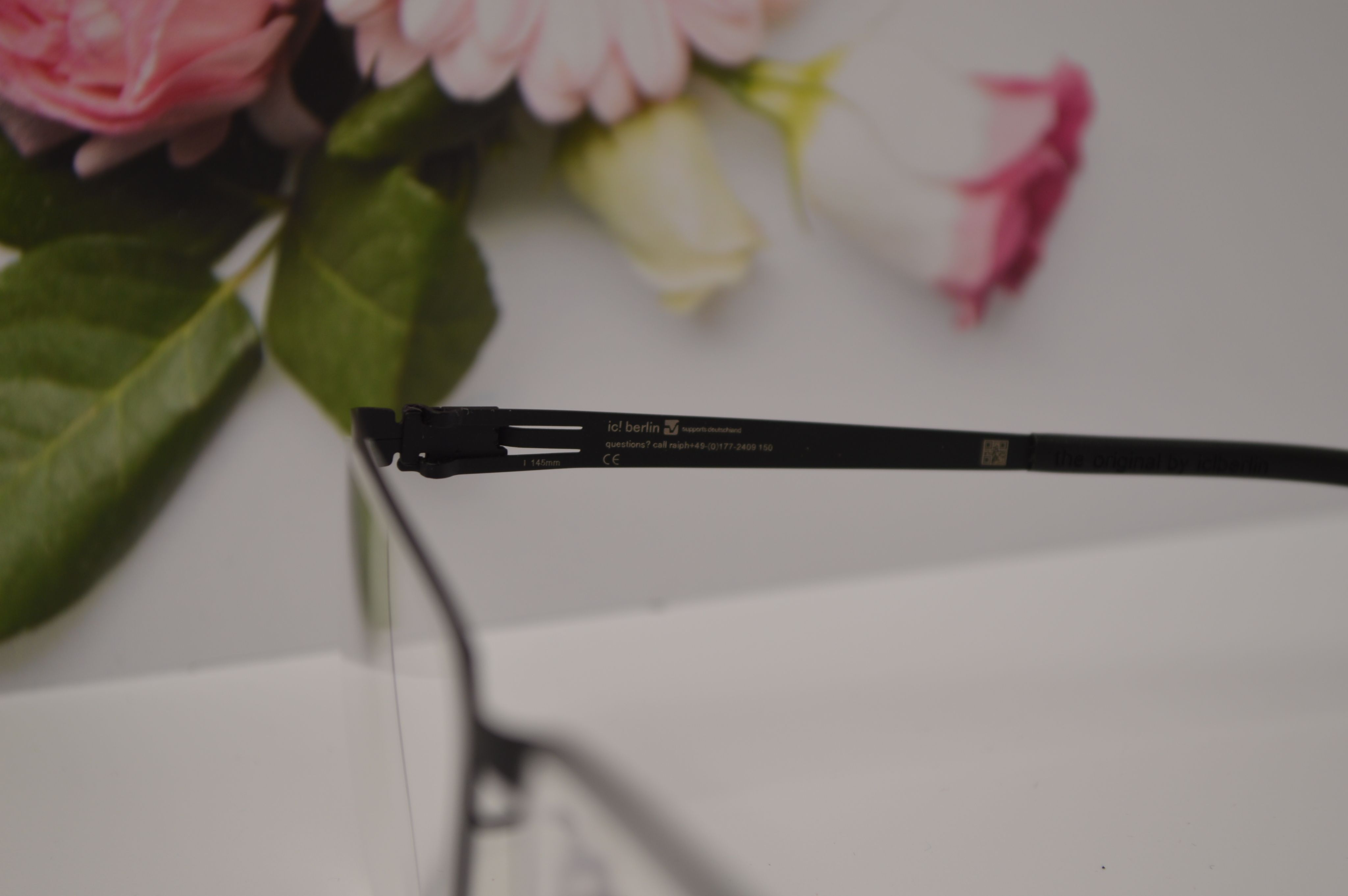 Оправа классическая Ic! Berlin Dahlias C black, титан, черный матовый цвет. Стильный дизайн.