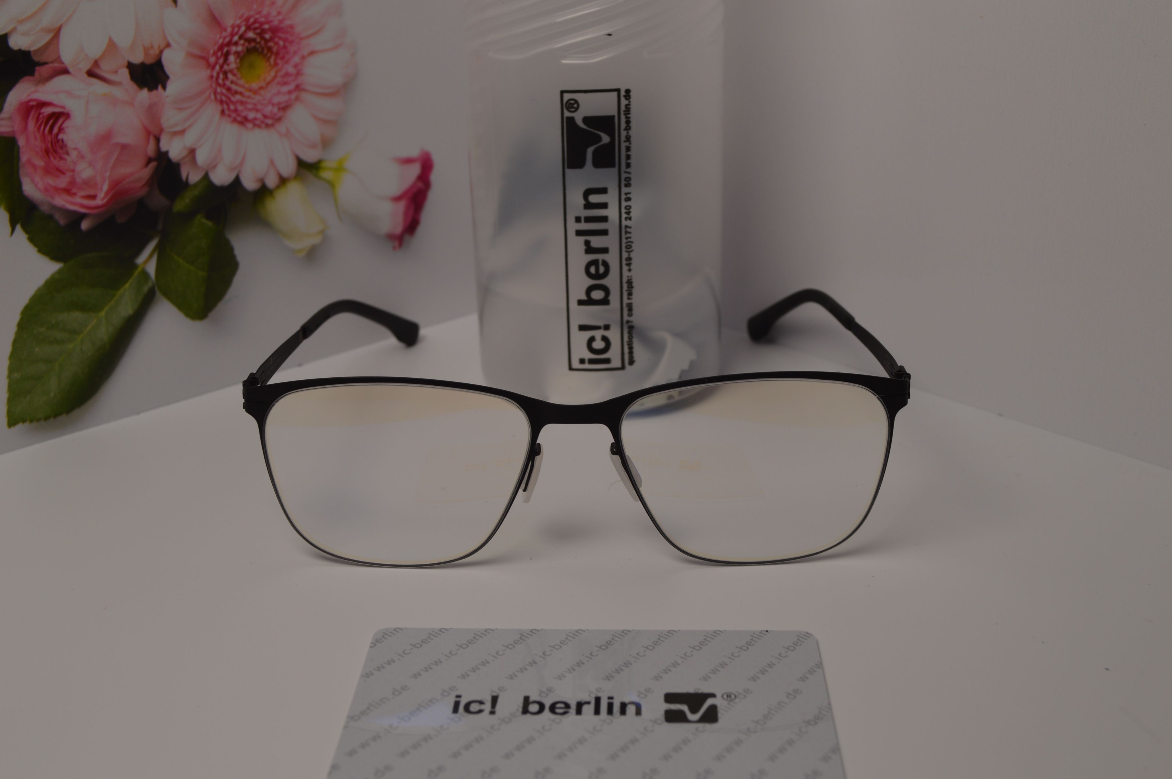 Оправа классическая Ic! Berlin Dahlias C black, титан, черный матовый цвет. Стильный дизайн.