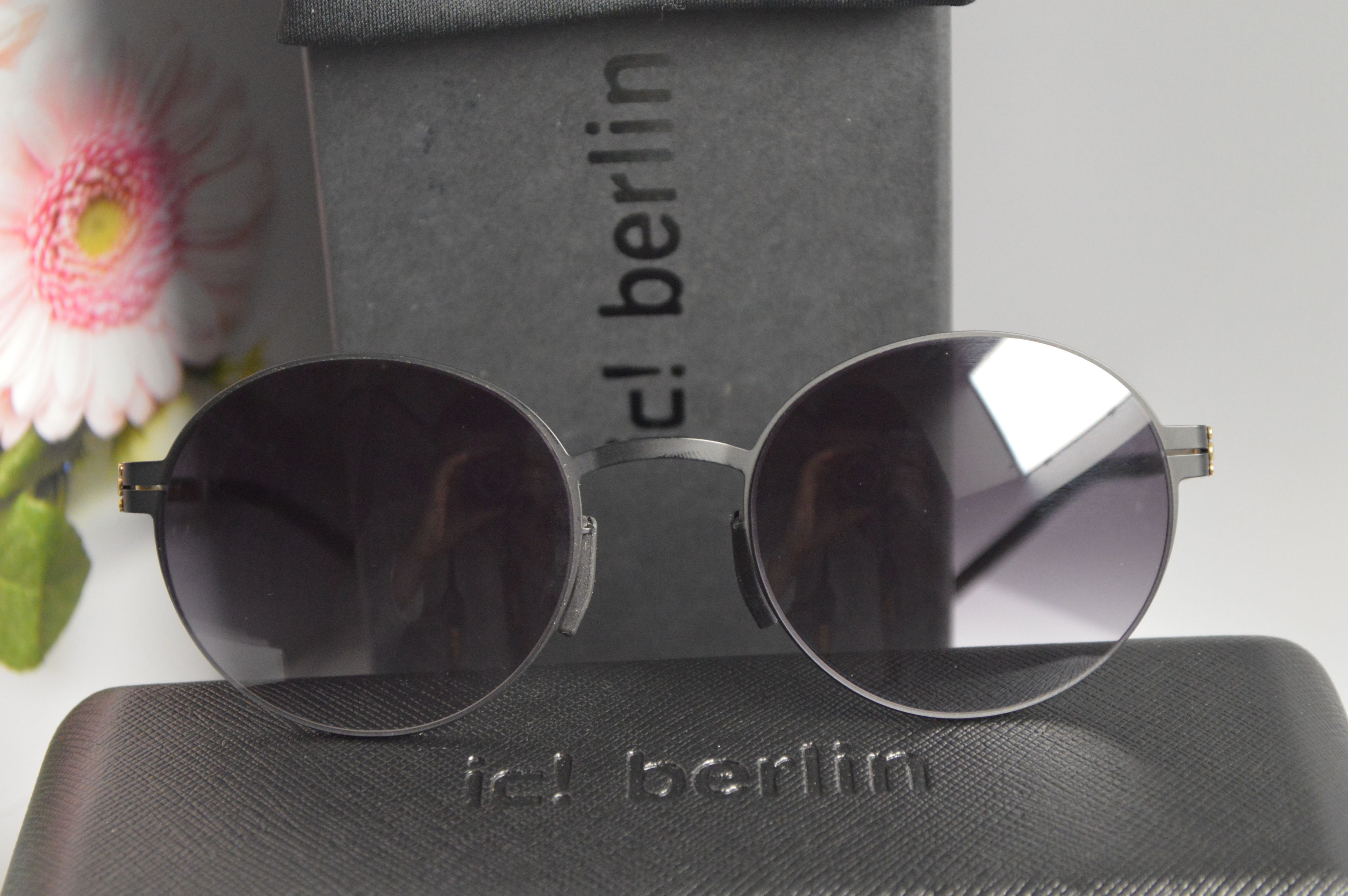 Очки солнцезащитные, титановые, круглые, градиент линза Ic! Berlin Clande-1 Black/Sun gold