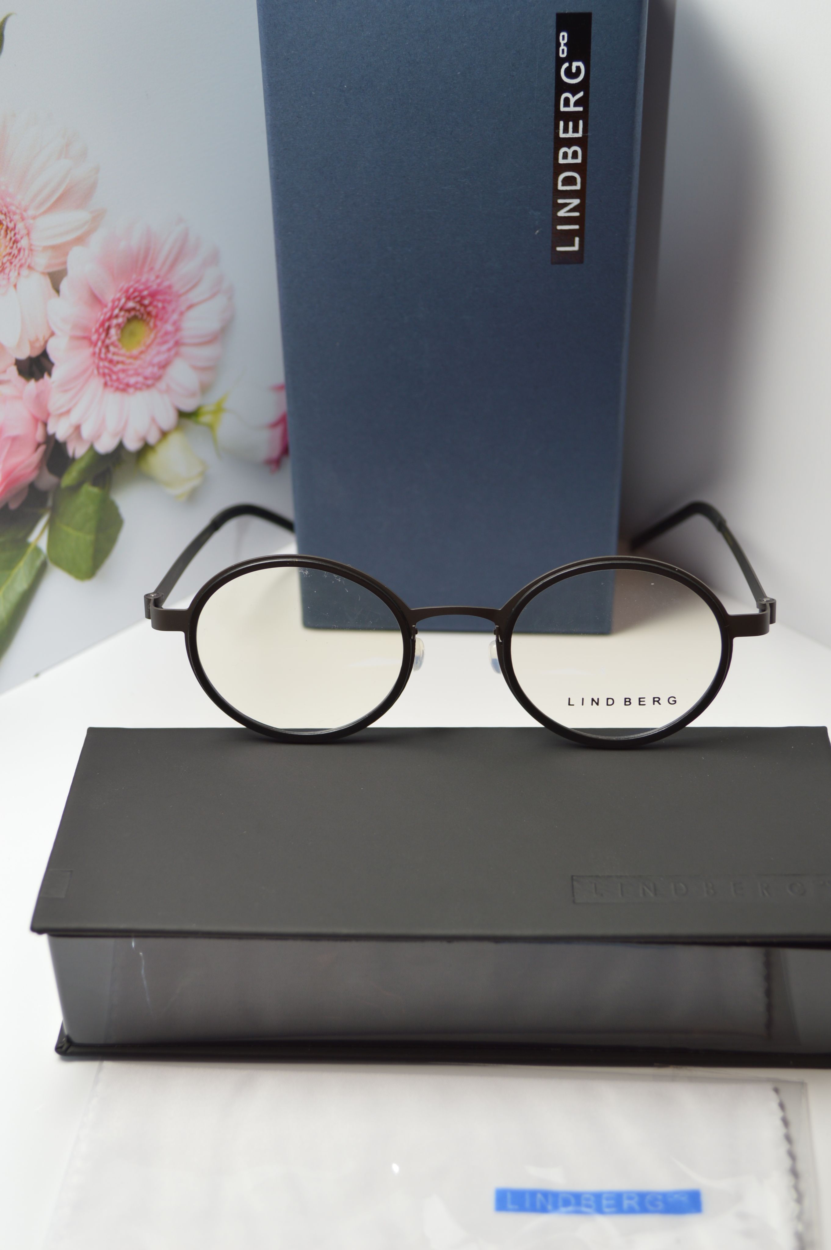 Оправа унисекс, титан, круглая, Lindberg 9707, серый графитовый с черным ободком