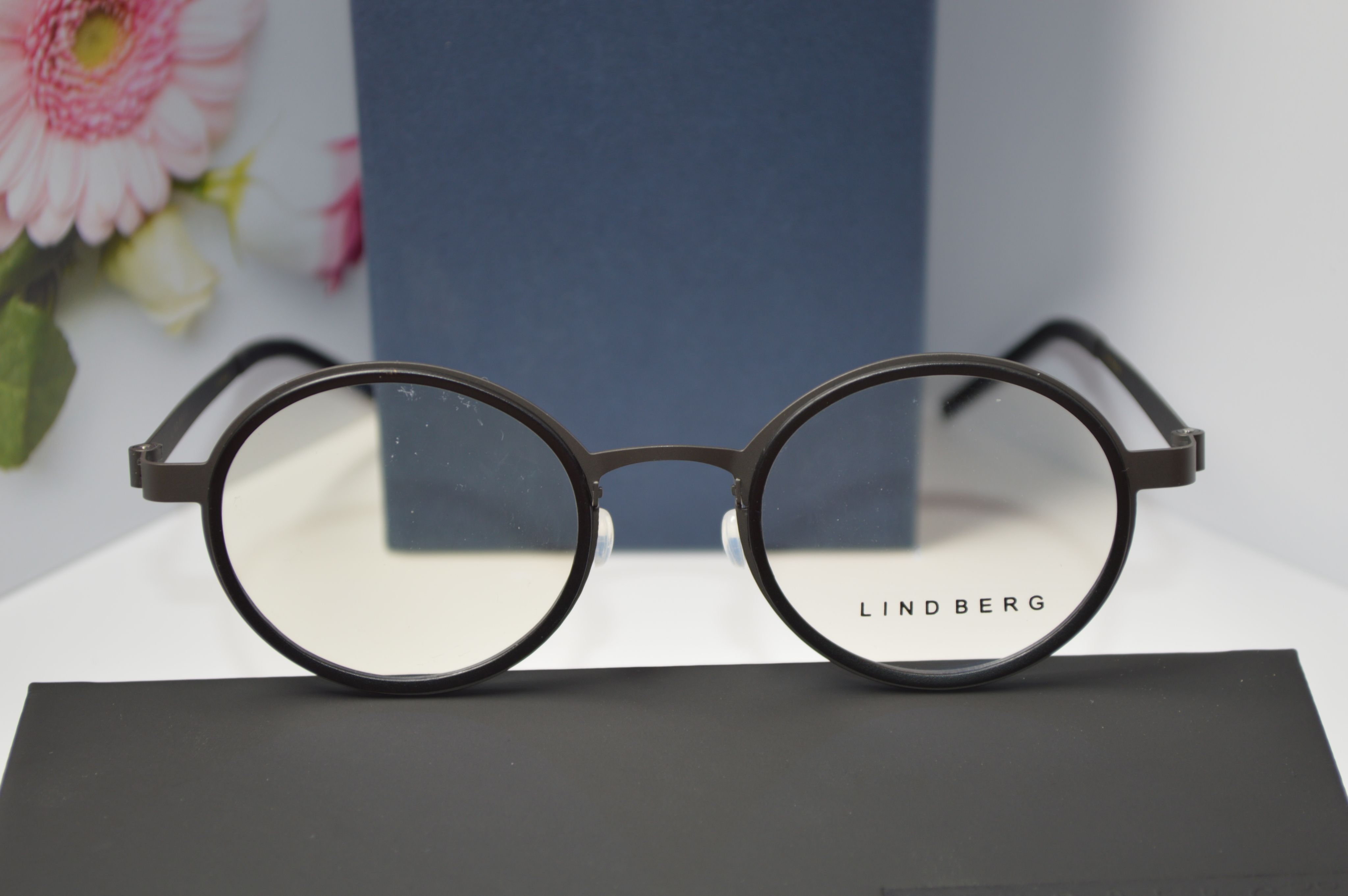 Оправа унисекс, титан, круглая, Lindberg 9707, серый графитовый с черным ободком