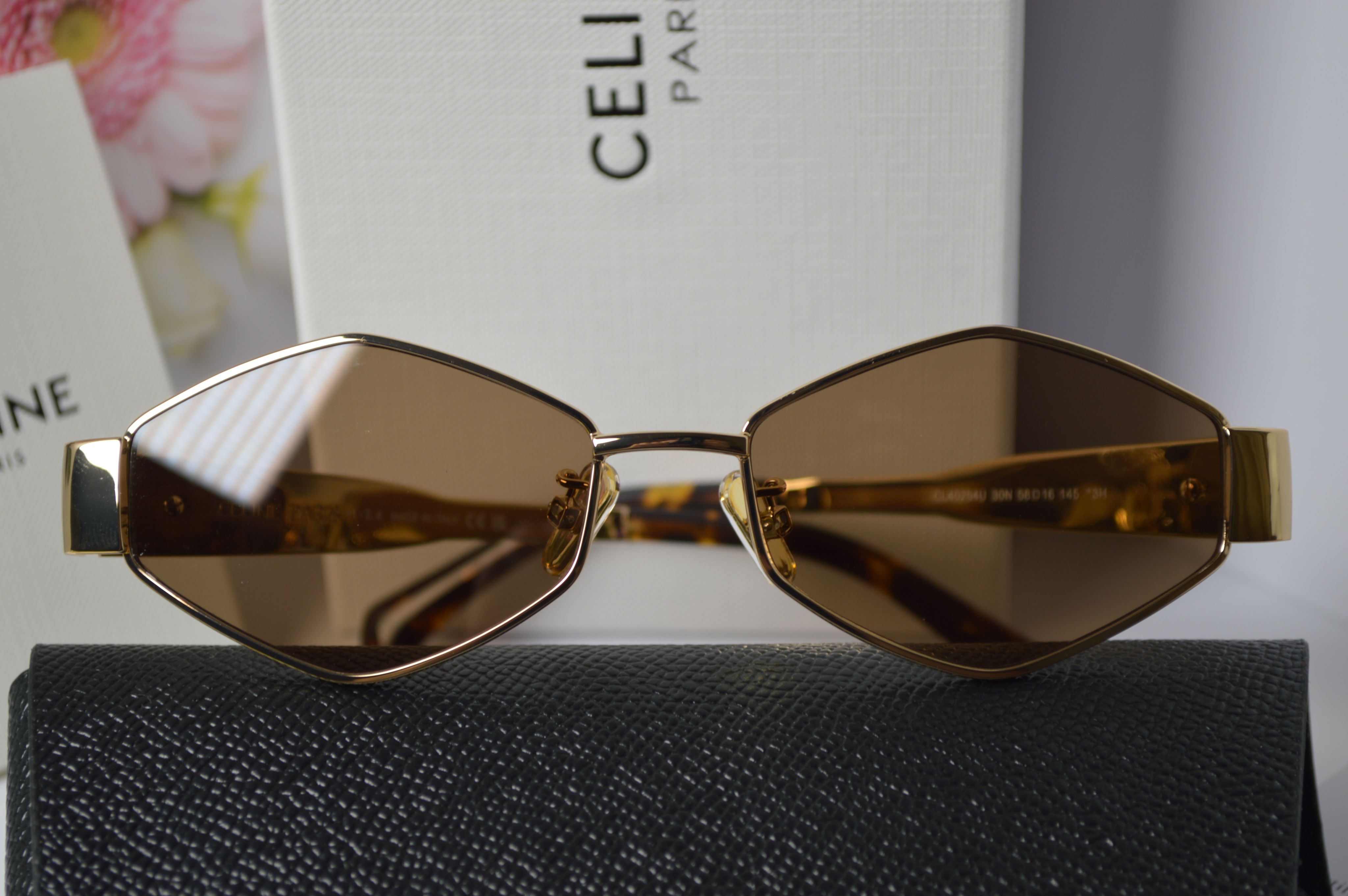 Солнцезащитные очки, женские Celine 40254U. Стиль и мода вне времени!