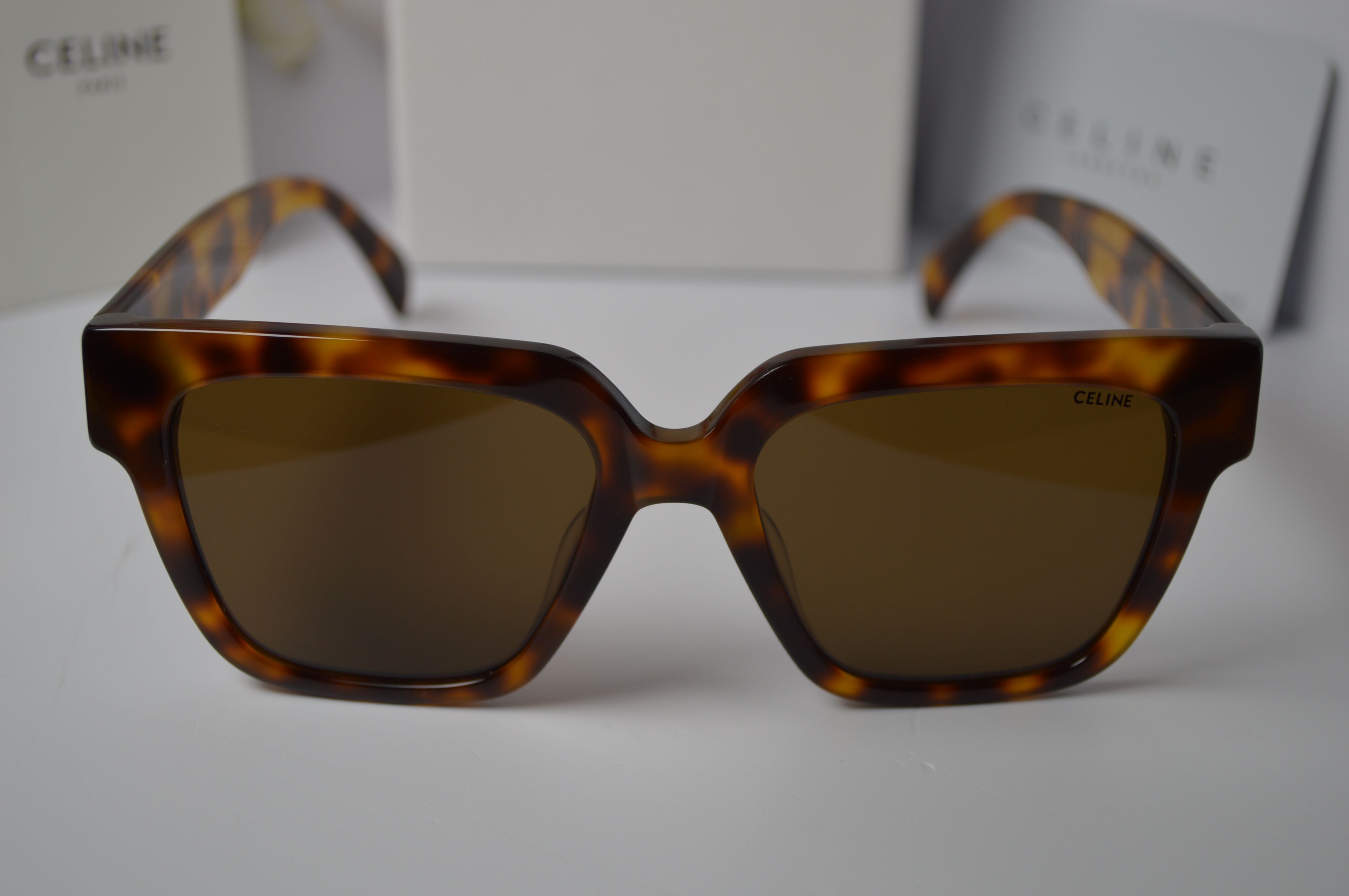Солнцезащитные очки, женские Celine 40222. Роговая модель, леопардового цвета. Стиль вне времени