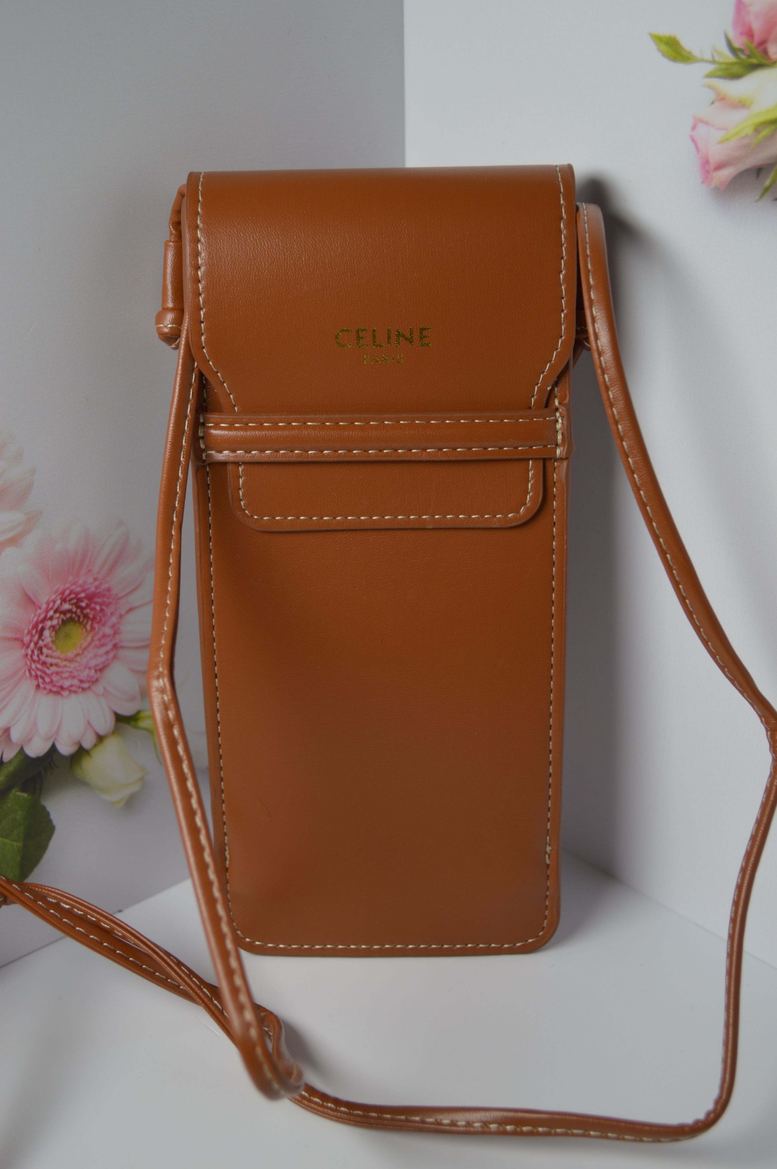 Солнцезащитные очки, унисекс, прямоугольная Celine 40256U. Стильная модель для него и для нее!