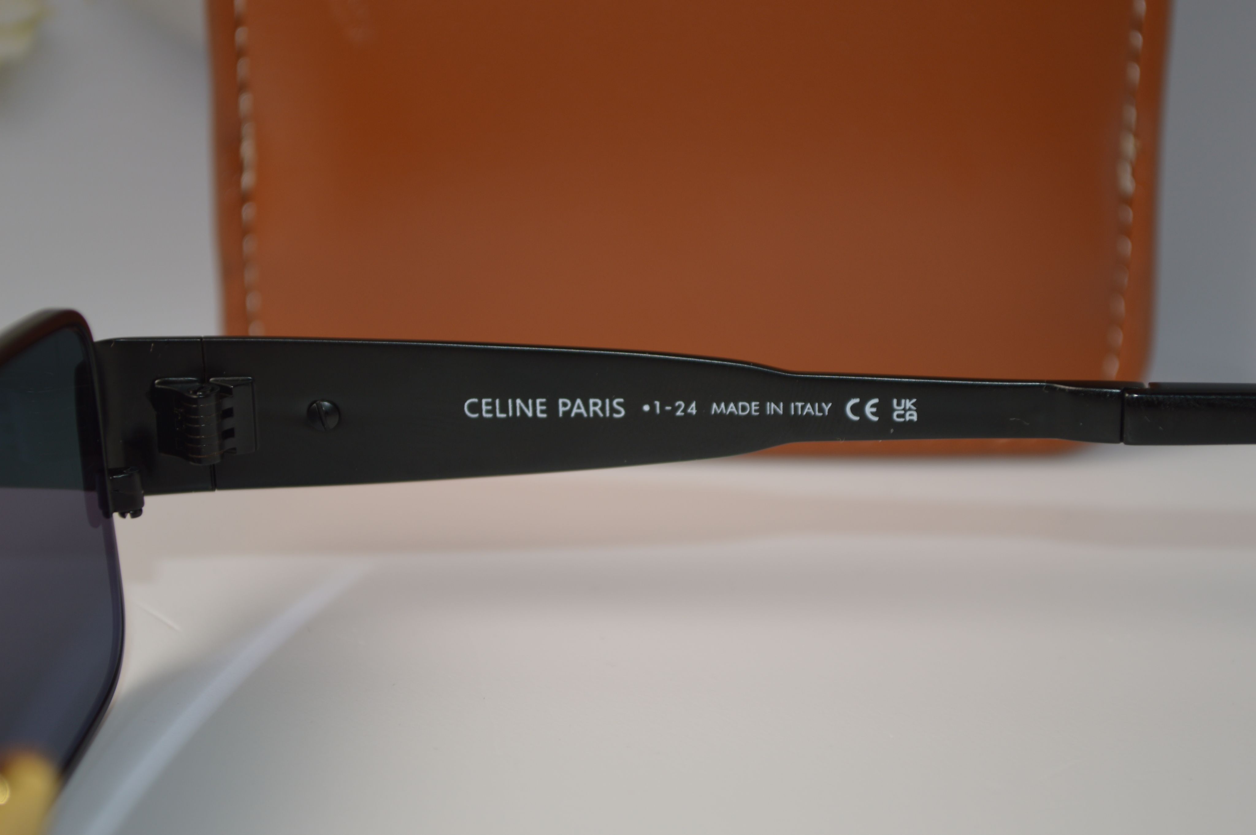 Солнцезащитные очки, унисекс, прямоугольная Celine 40256U. Стильная модель для него и для нее!
