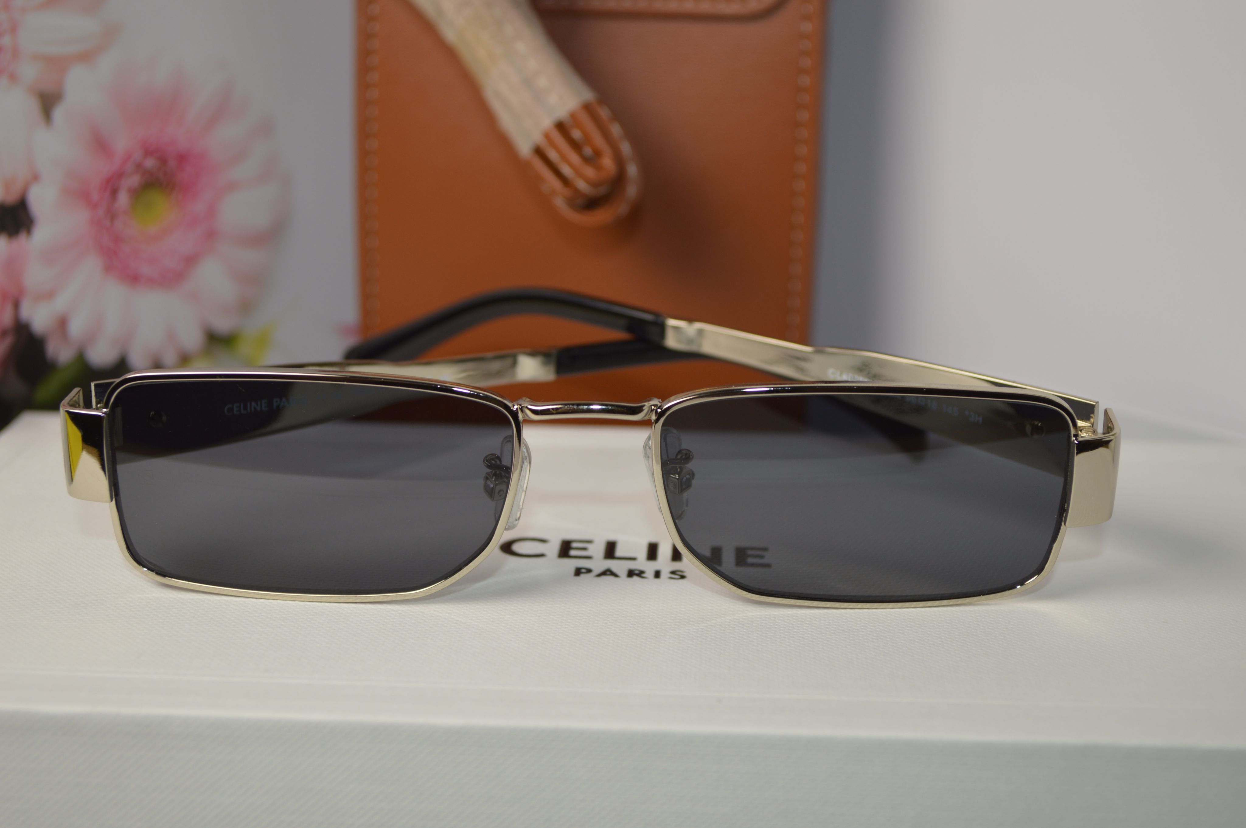 Солнцезащитные очки, унисекс, прямоугольная Celine 40256U. Стильная модель для него и для нее!