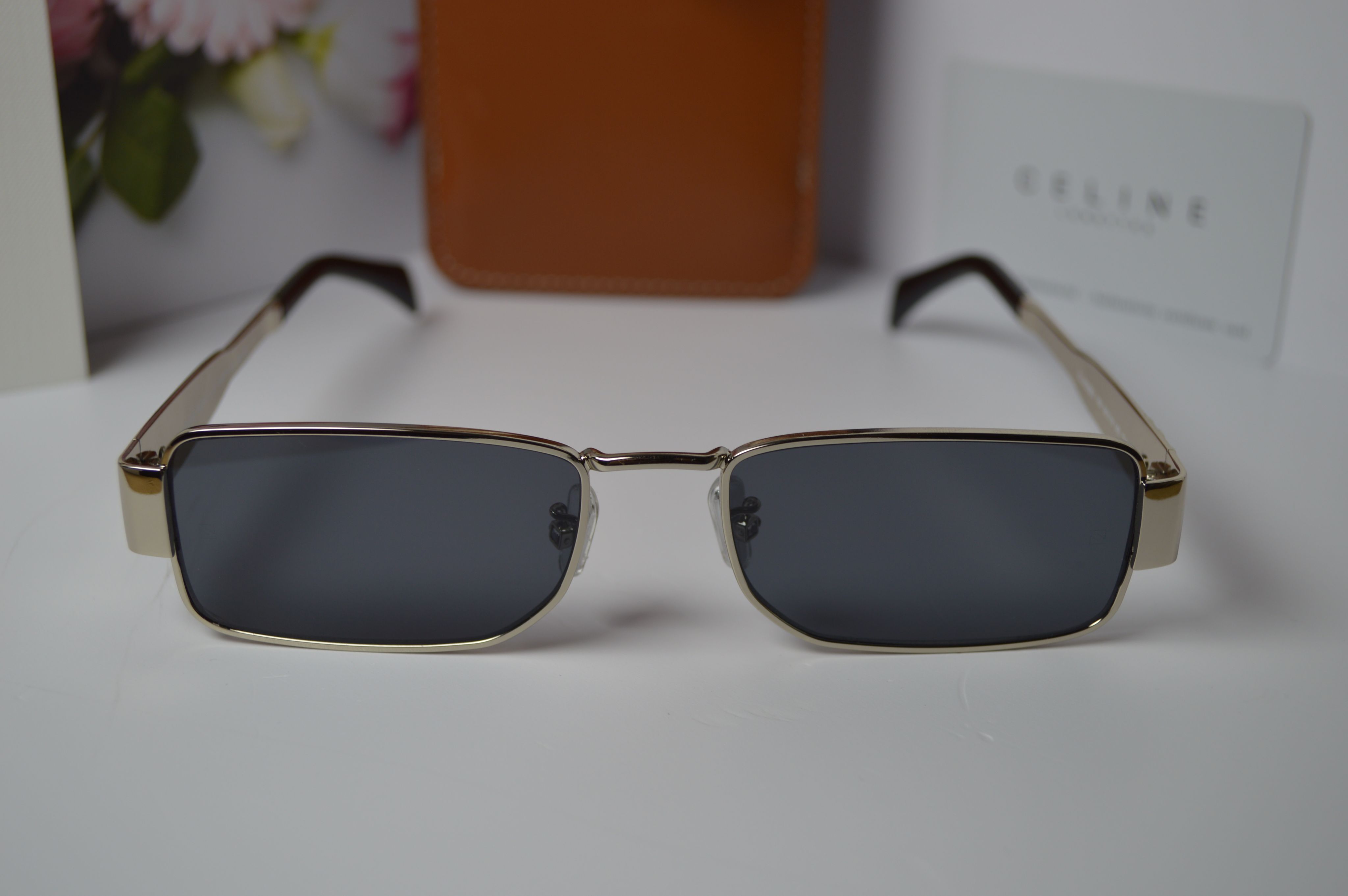 Солнцезащитные очки, унисекс, прямоугольная Celine 40256U. Стильная модель для него и для нее!