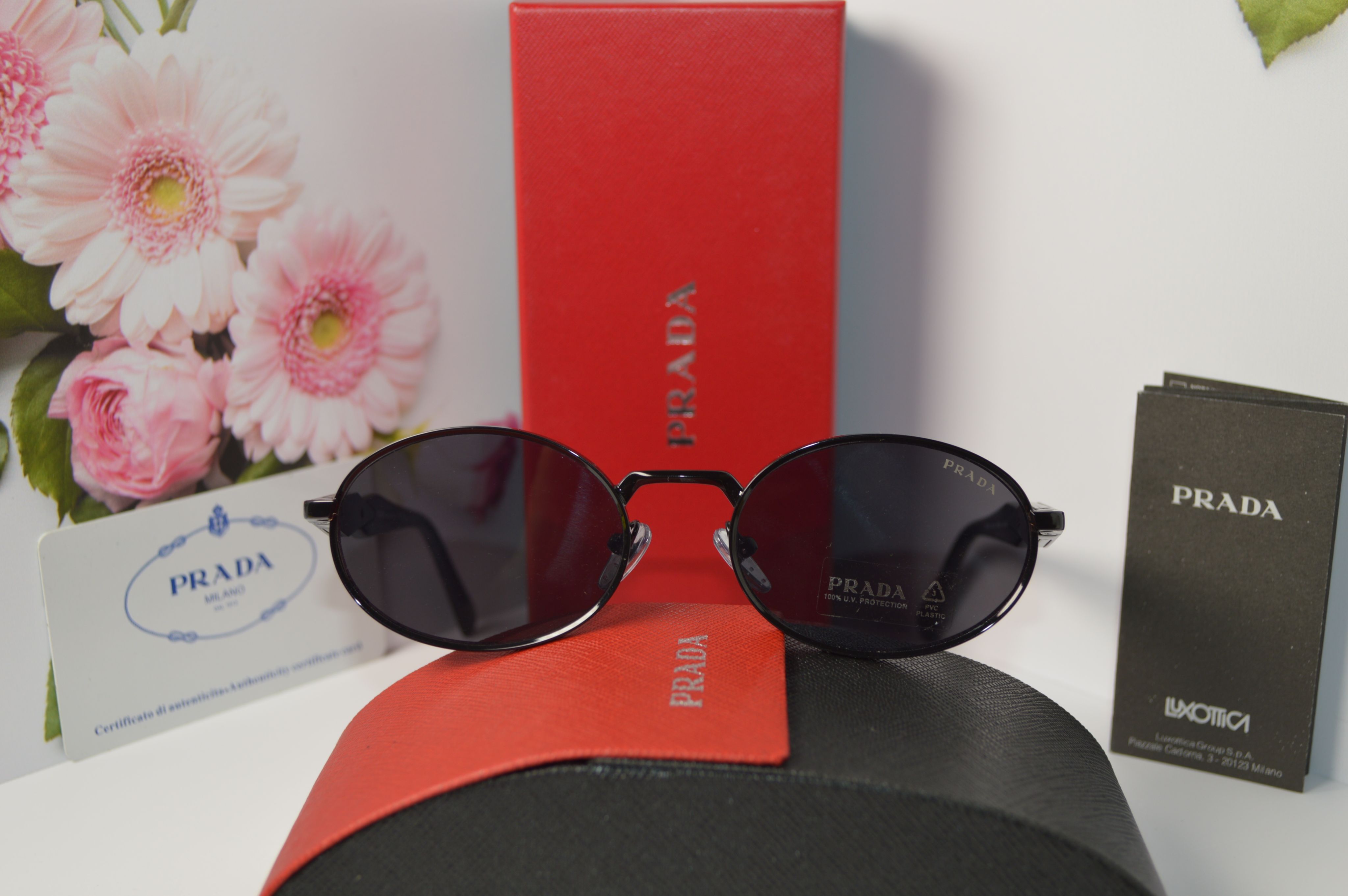 Солнцезащитные очки, унисекс, Prada PR65Z. Стильная модель для каждого!