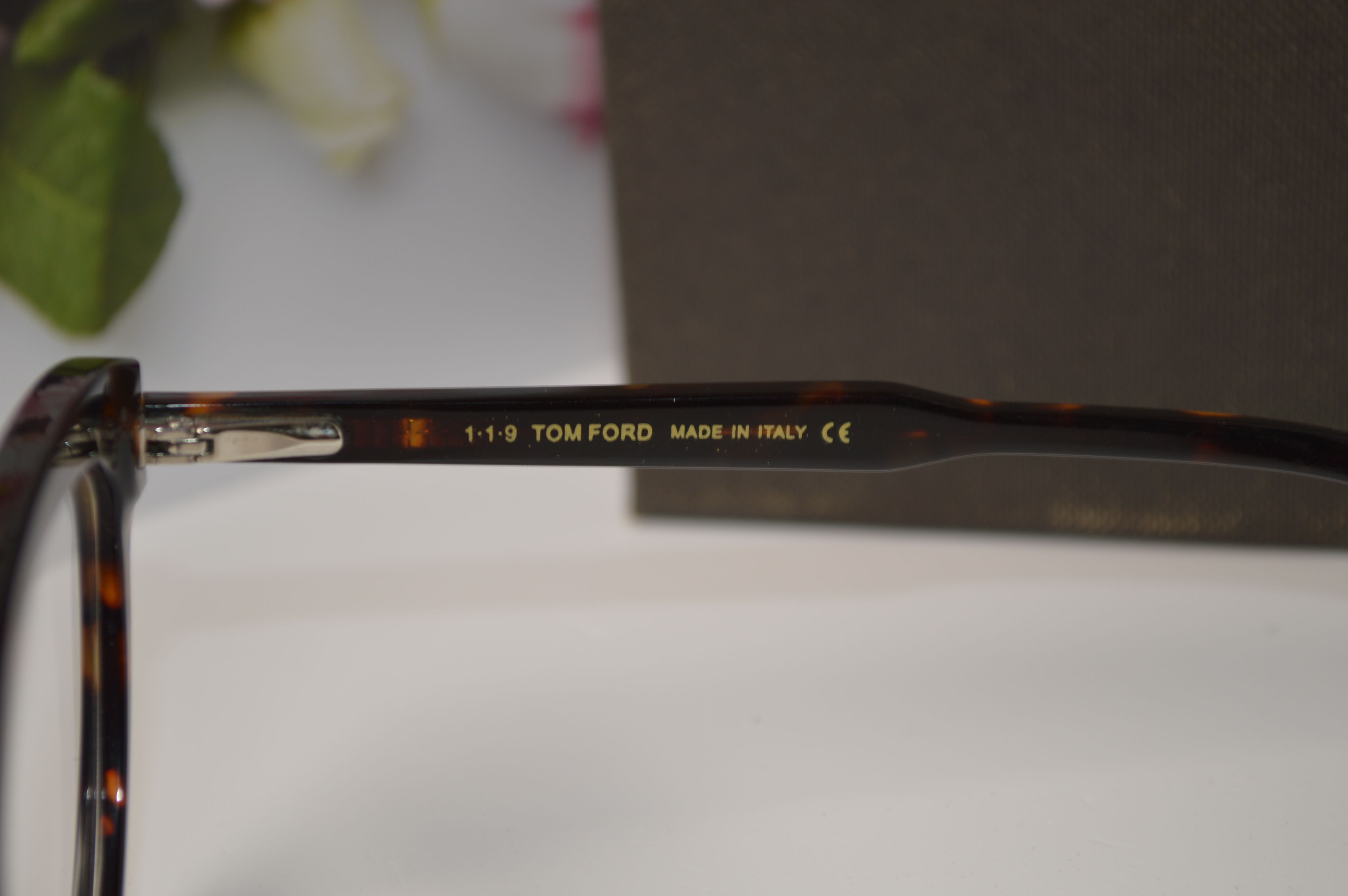 Оправа женская, стильная TOM FORD TF5763-B.
