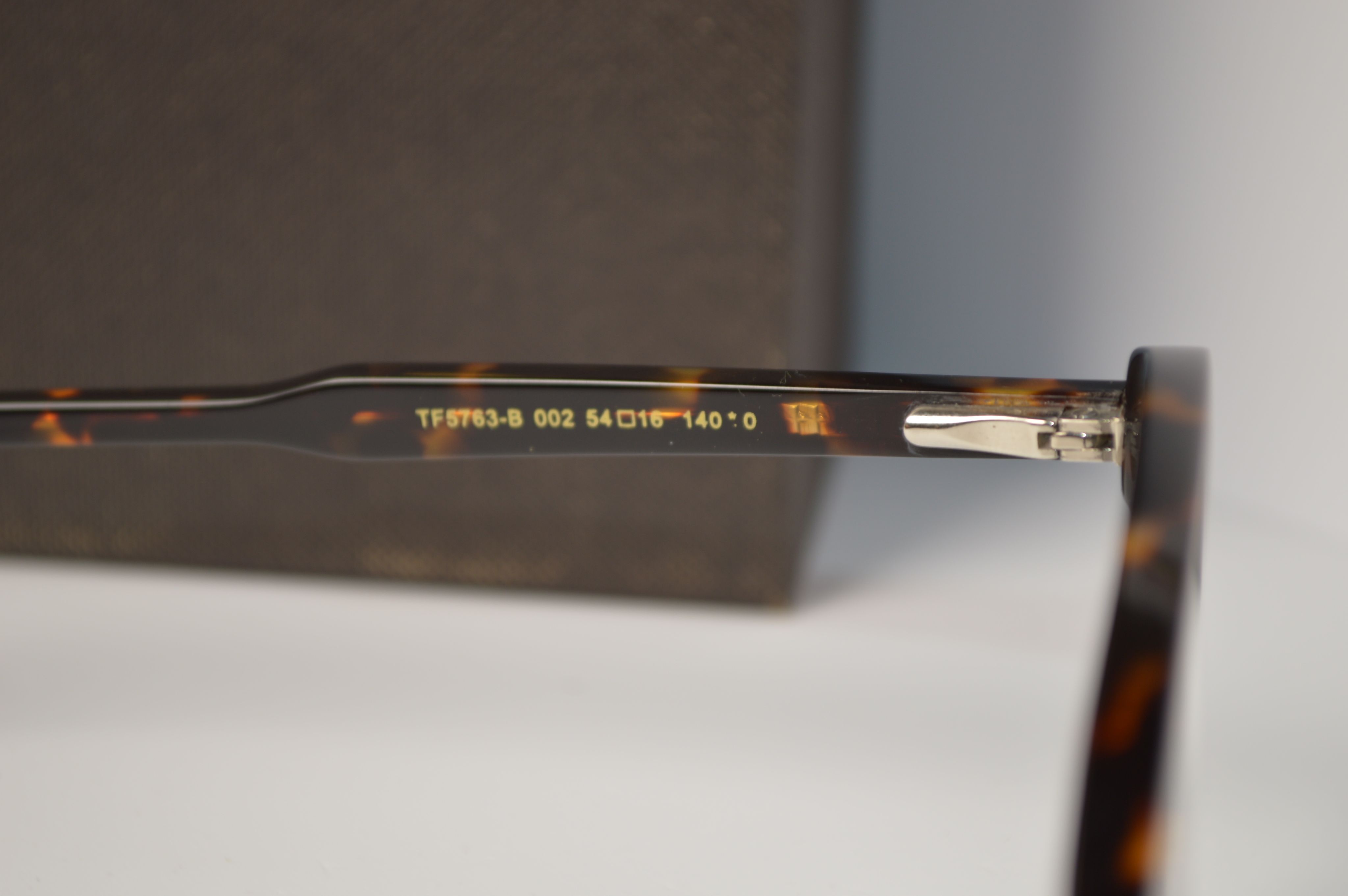 Оправа женская, стильная TOM FORD TF5763-B.