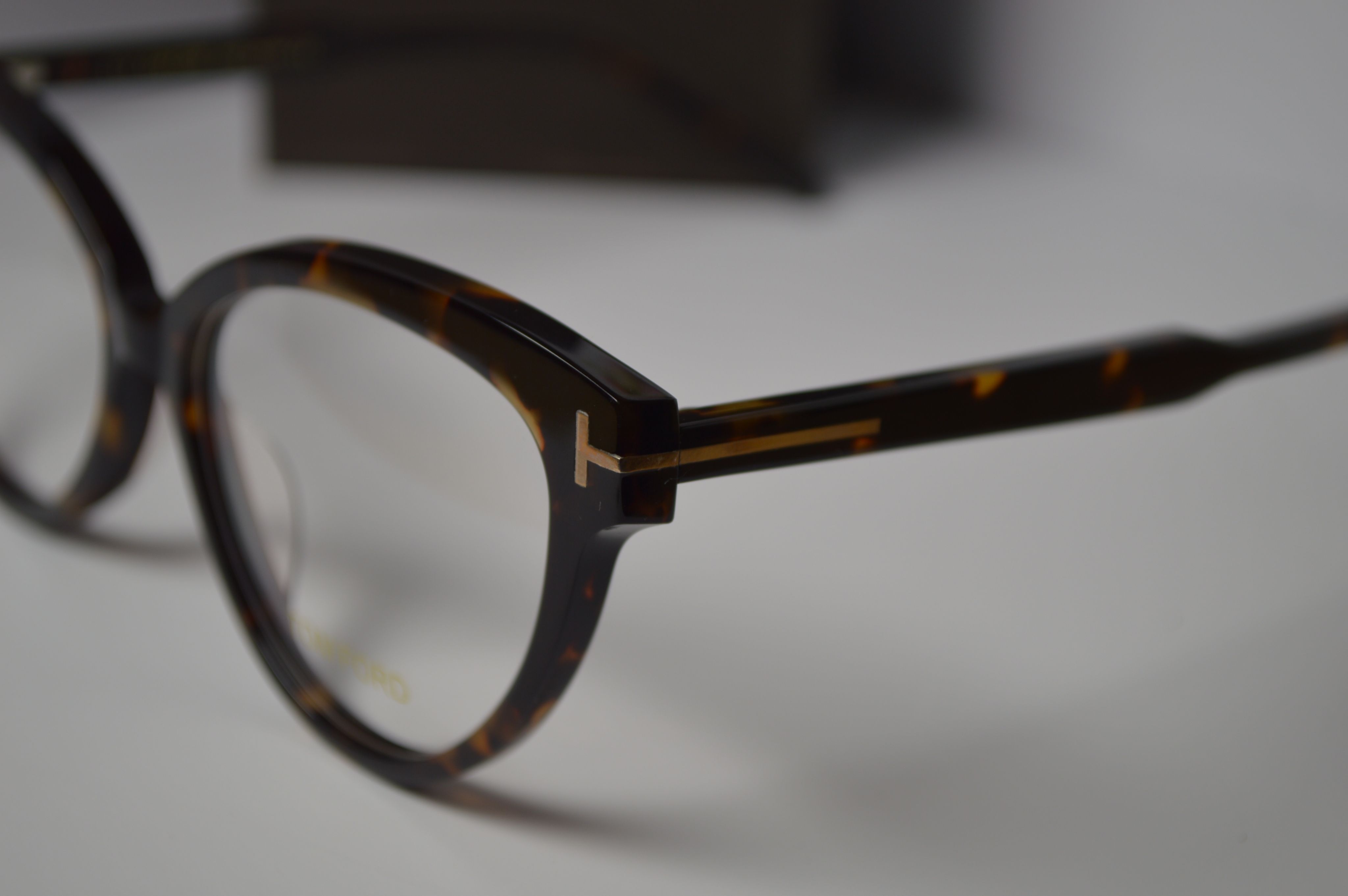Оправа женская, стильная TOM FORD TF5763-B.