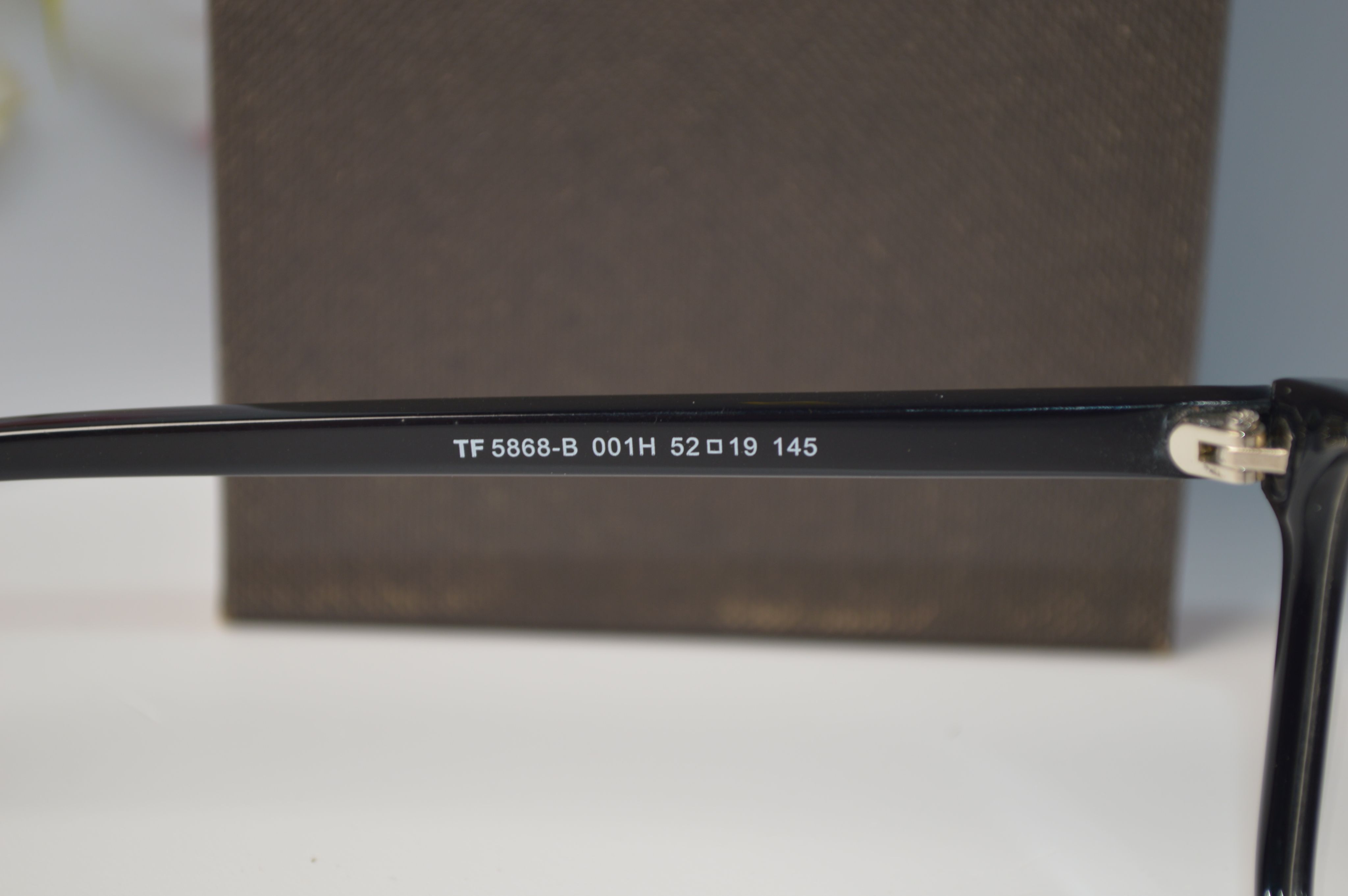 Оправа унисекс, стиль от TOM FORD 5868-B