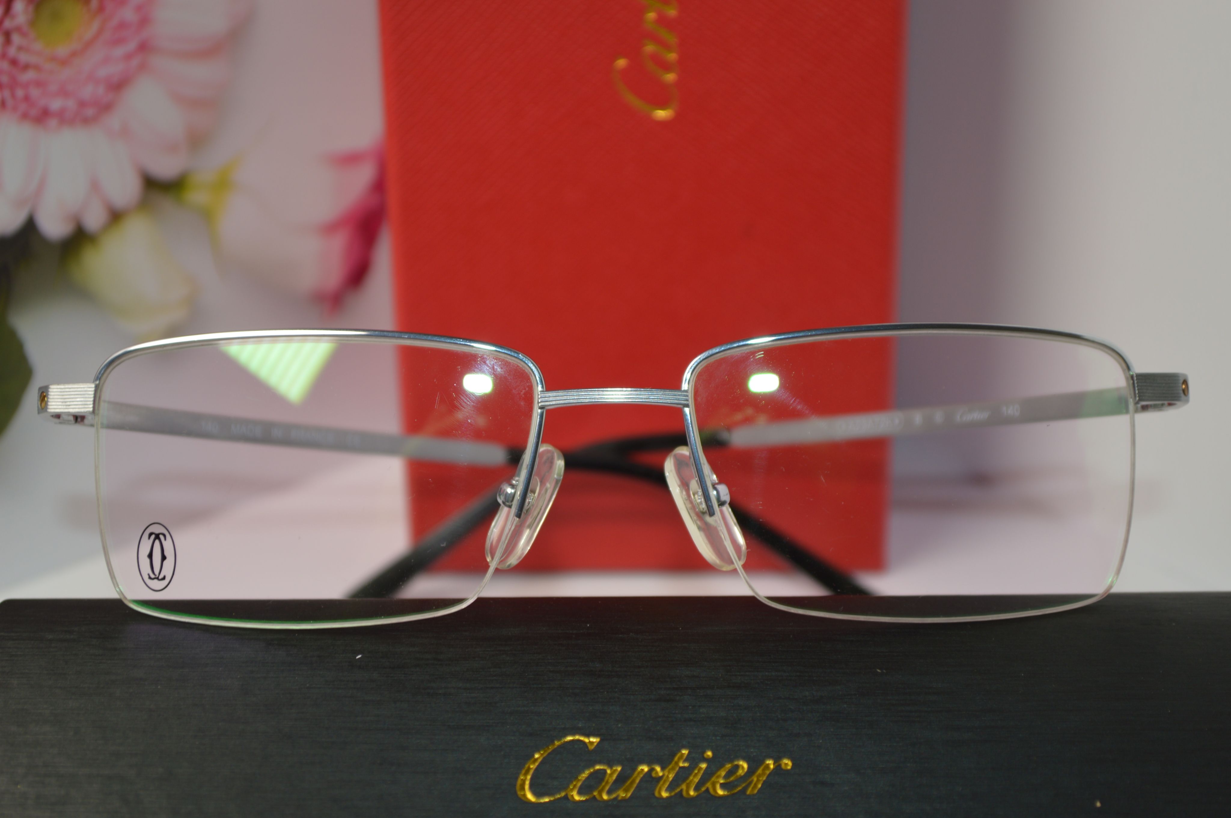 Оправа титан, полуободковая, стиль от Cartier A23A72K. Классика для каждого!