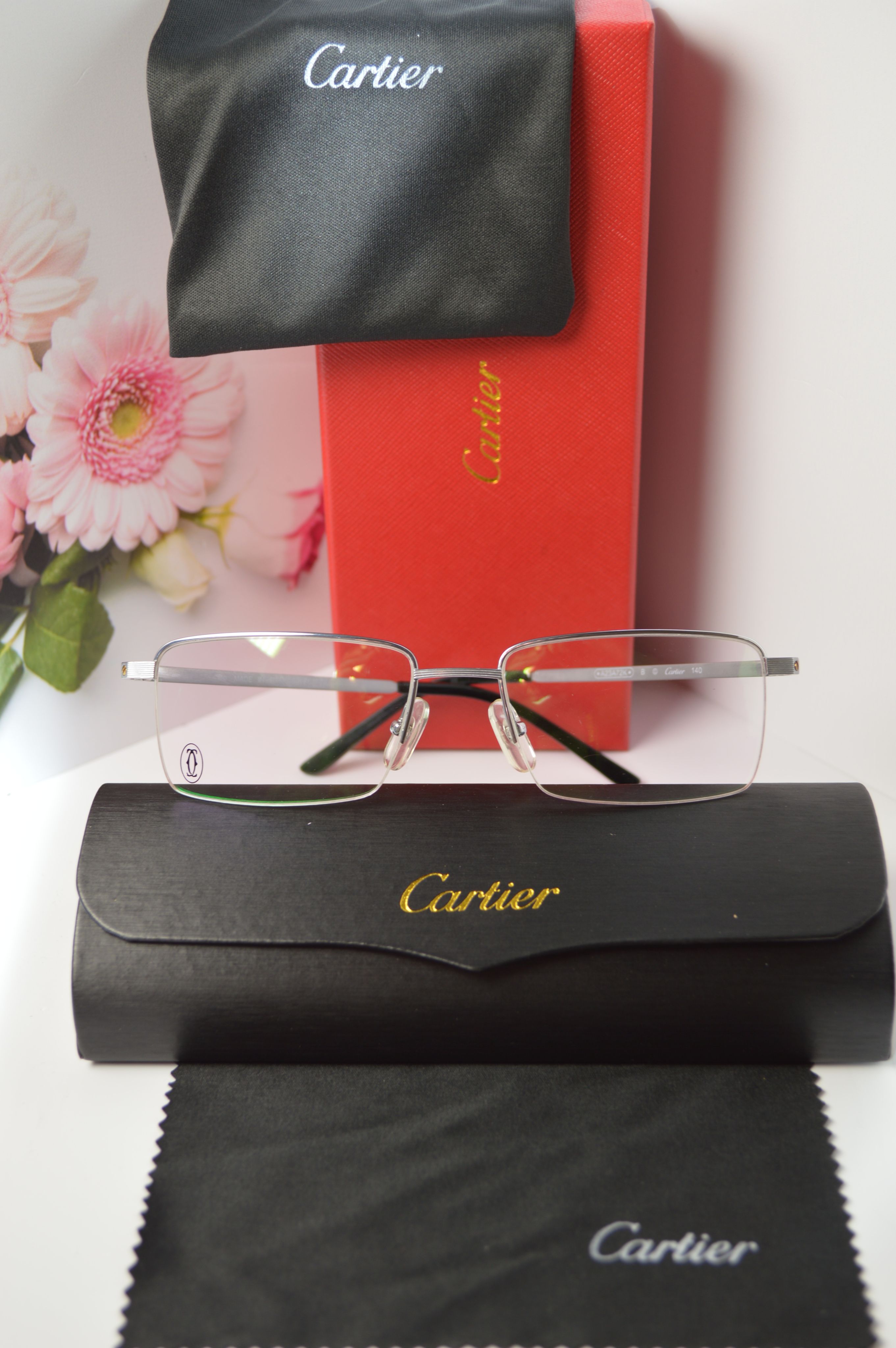 Оправа титан, полуободковая, стиль от Cartier A23A72K. Классика для каждого!