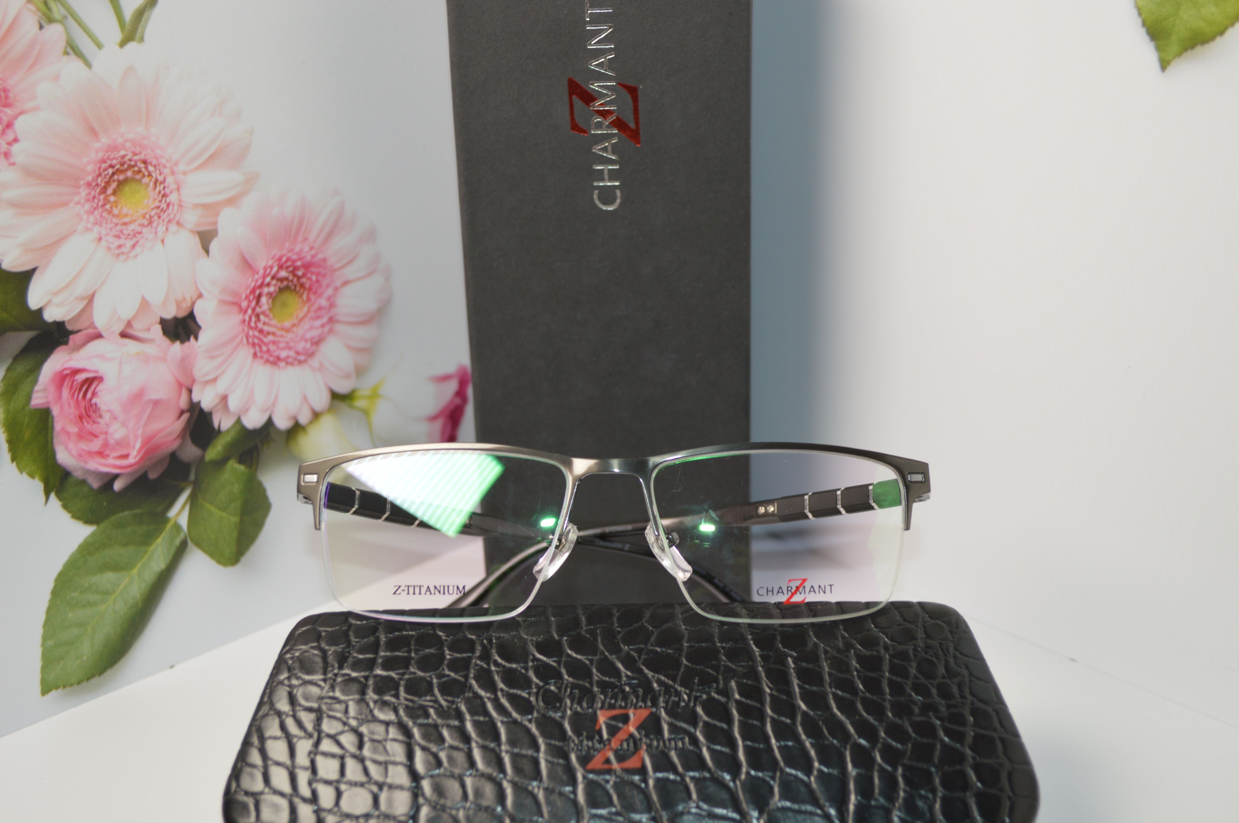 Оправа унисекс, титан, стиль от Charmant Z-titanium ZT19954 GR. Модель для него и для нее!