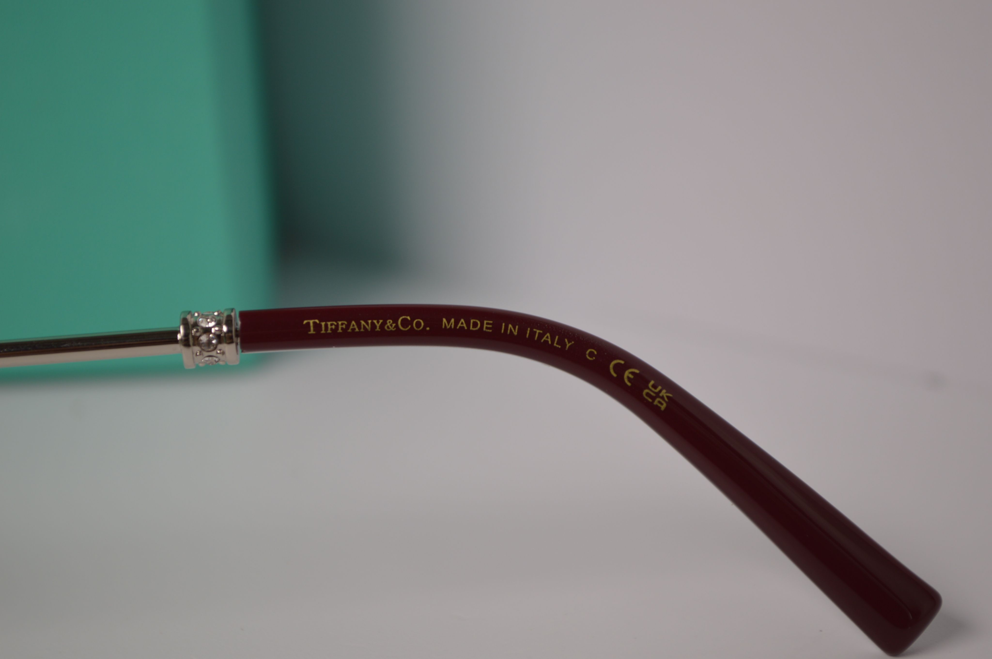 Оправа женская, изящные и стильные от Tiffany&Co. Модель только для нее!