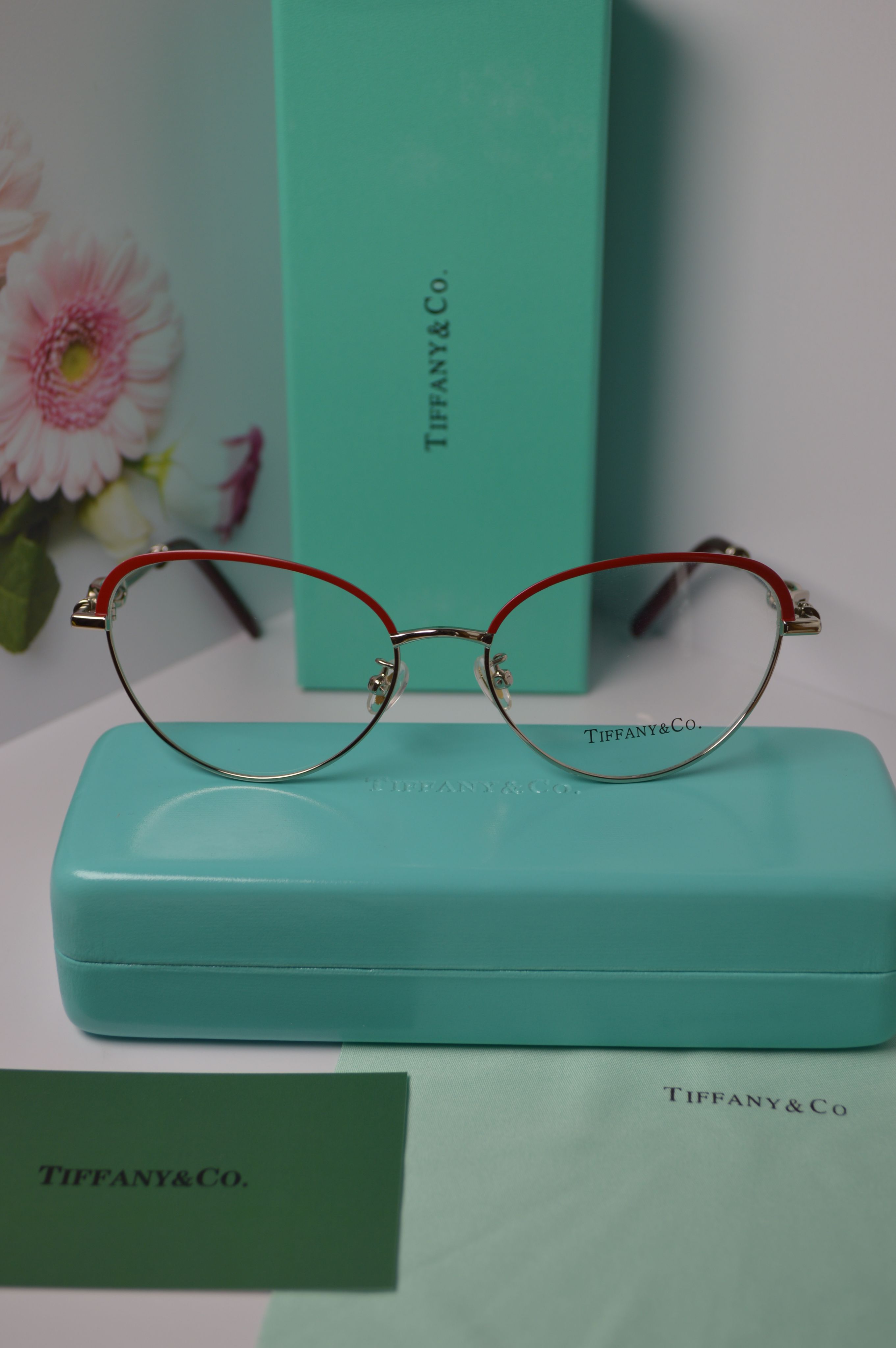 Оправа женская, изящные и стильные от Tiffany&Co. Модель только для нее!