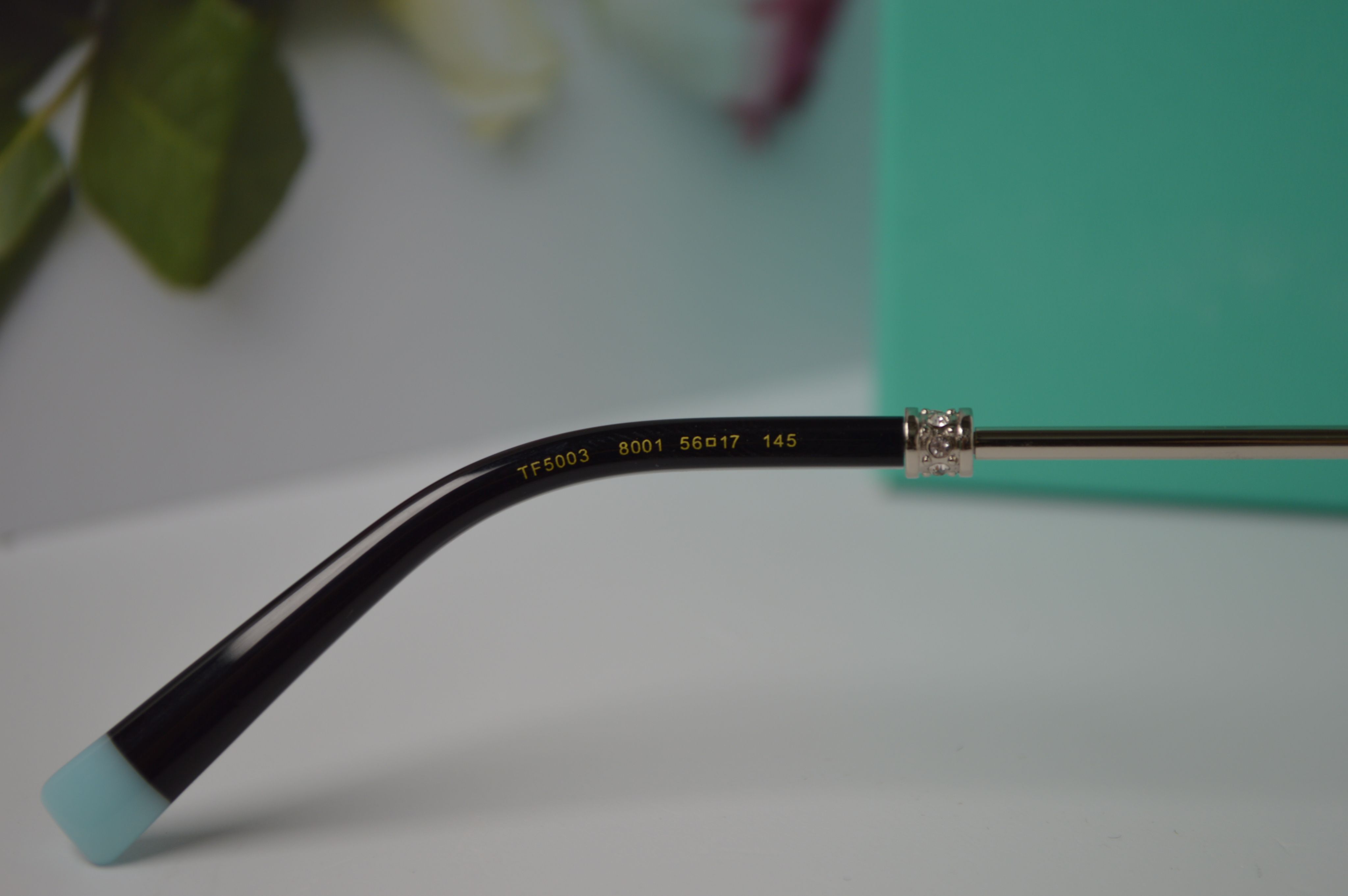 Оправа женская, изящные и стильные от Tiffany&Co. Модель только для нее!