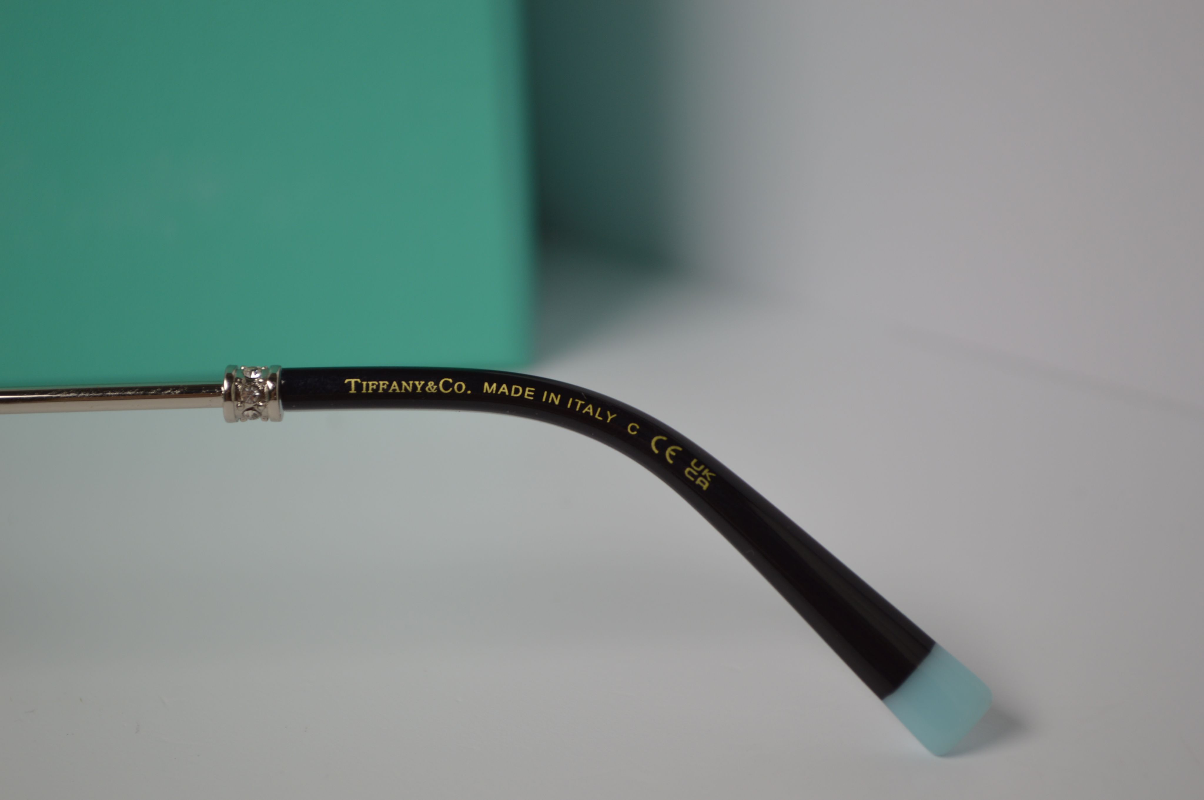 Оправа женская, изящные и стильные от Tiffany&Co. Модель только для нее!