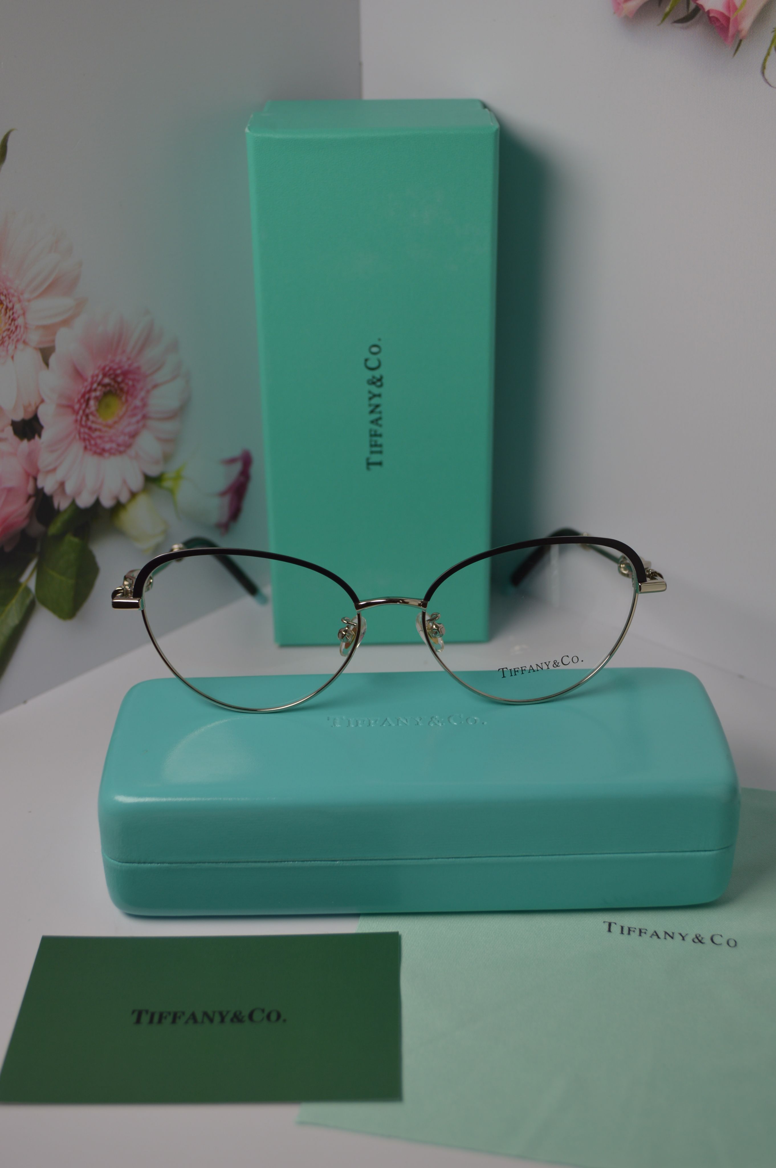 Оправа женская, изящные и стильные от Tiffany&Co. Модель только для нее!