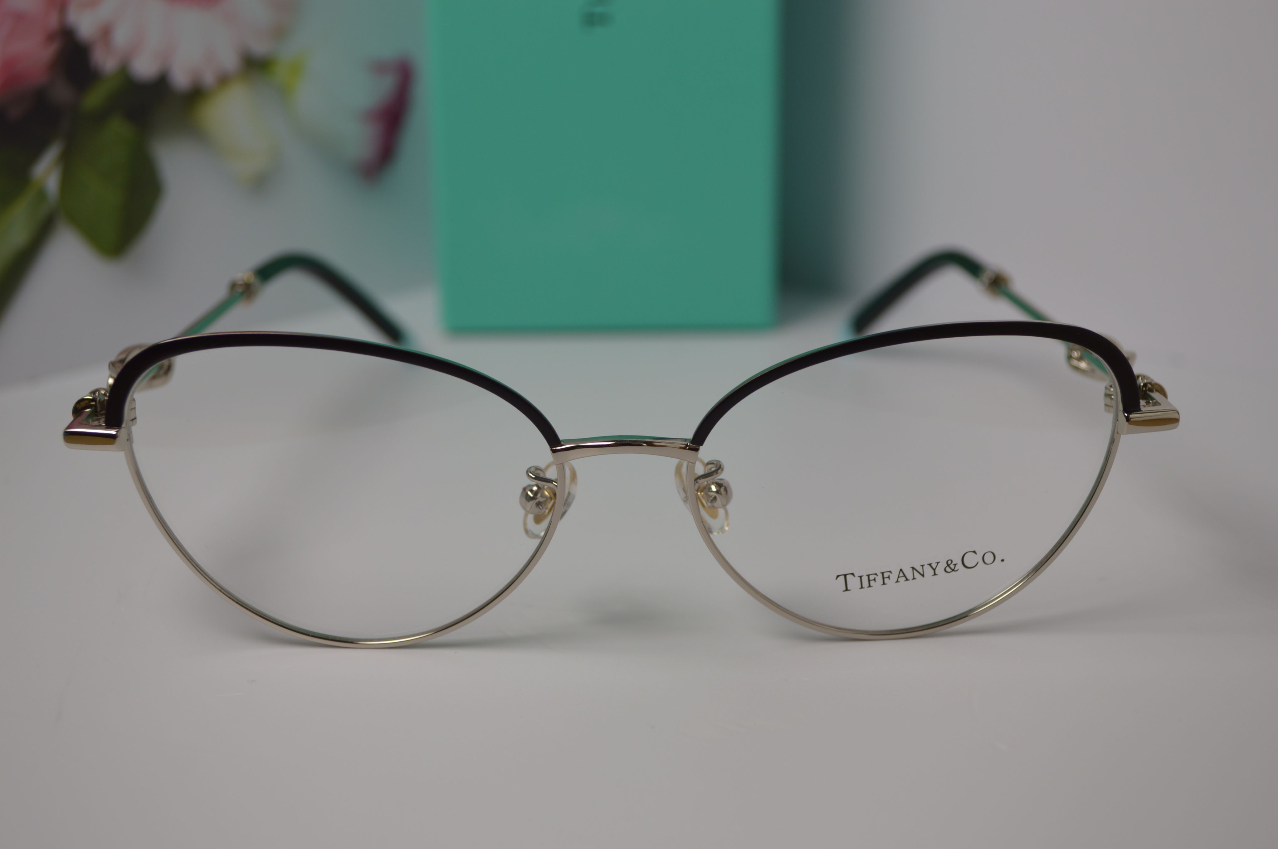 Оправа женская, изящные и стильные от Tiffany&Co. Модель только для нее!