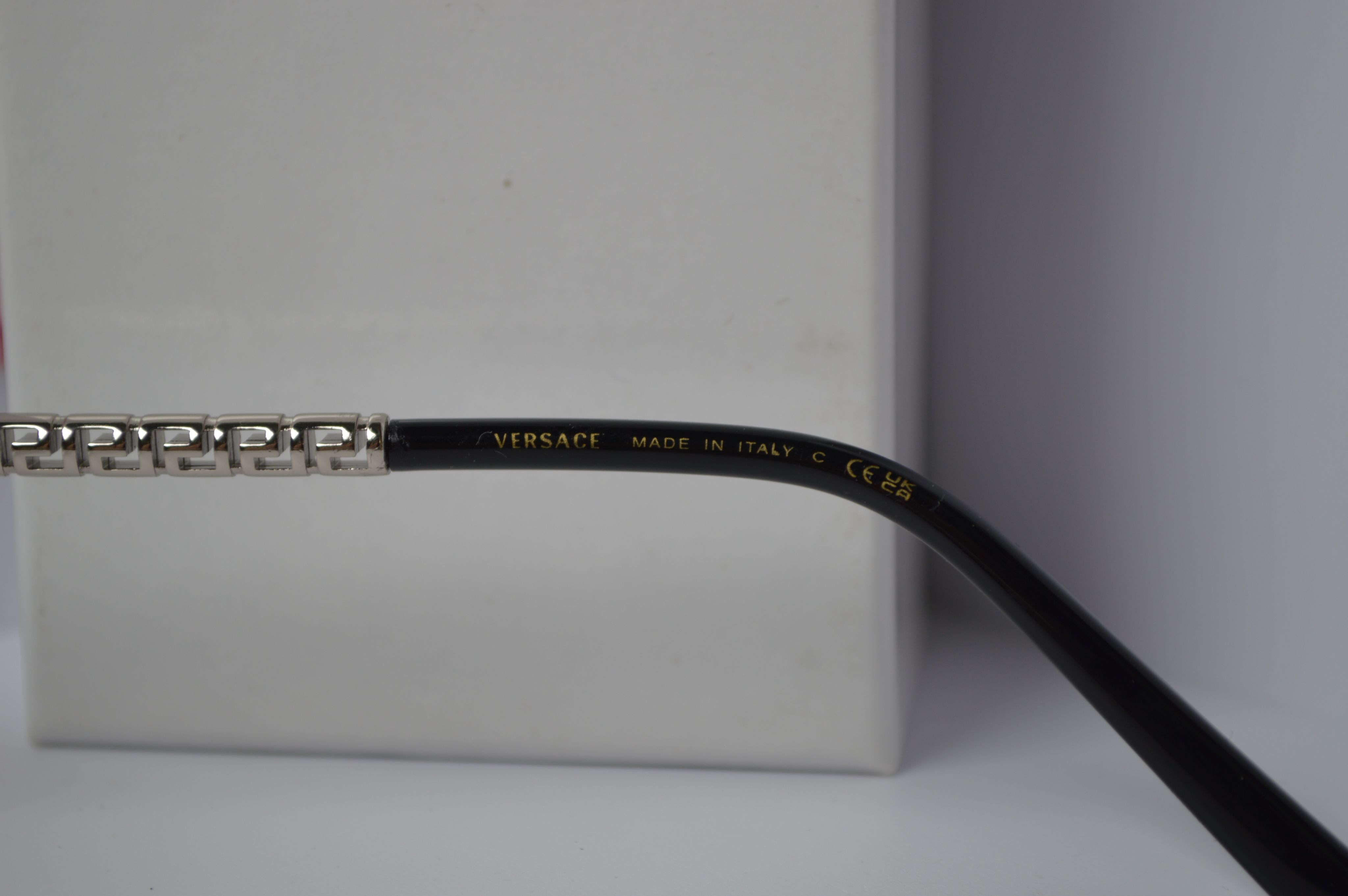 Оправа унисекс, стильная от Versace VE1295 1477/13. Уникальная дужка, серебристый цвет!
