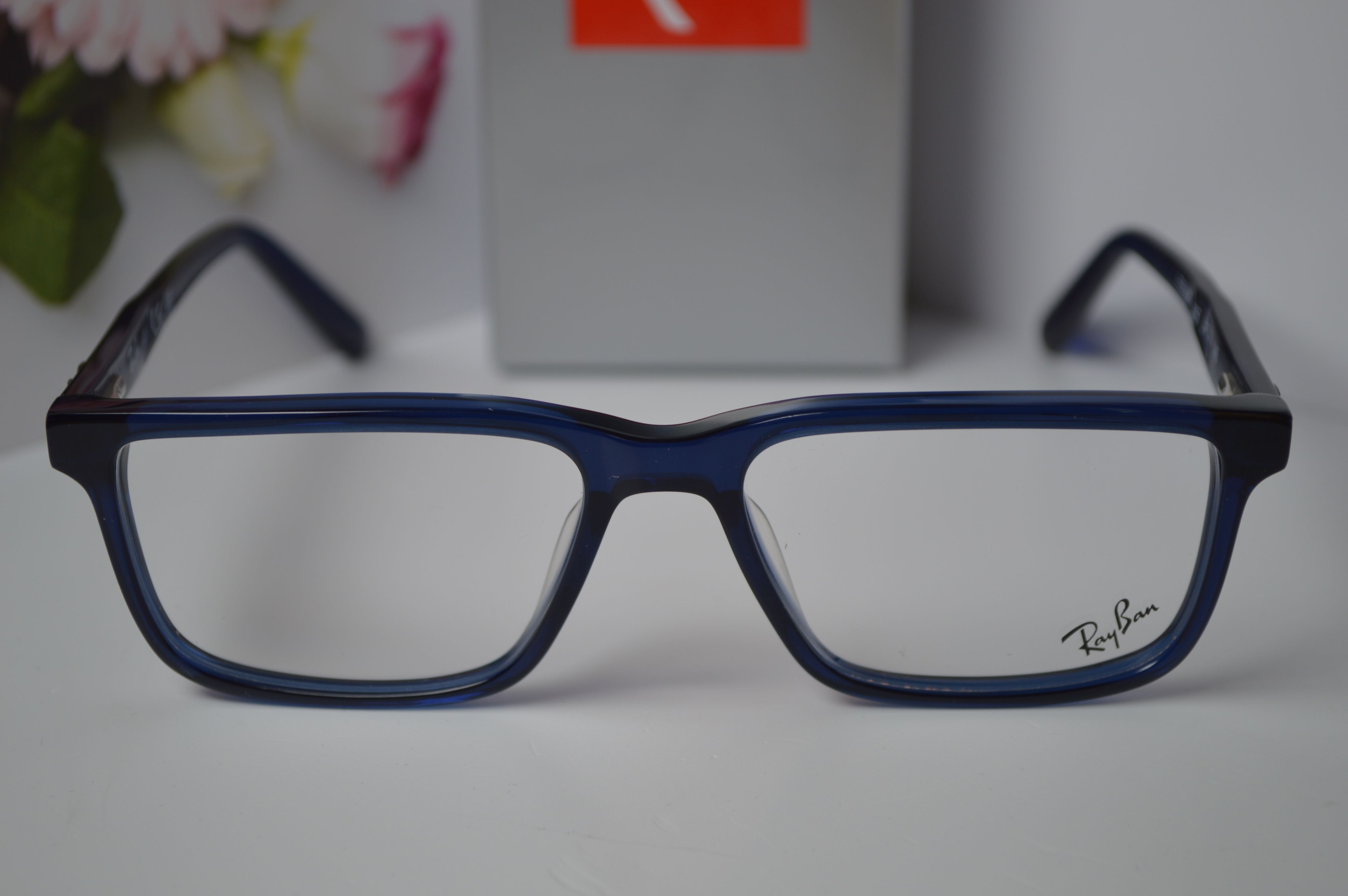 Оправа унисекс, стиль и мода от Ray Ban RB5420F. Модель для него и для нее!