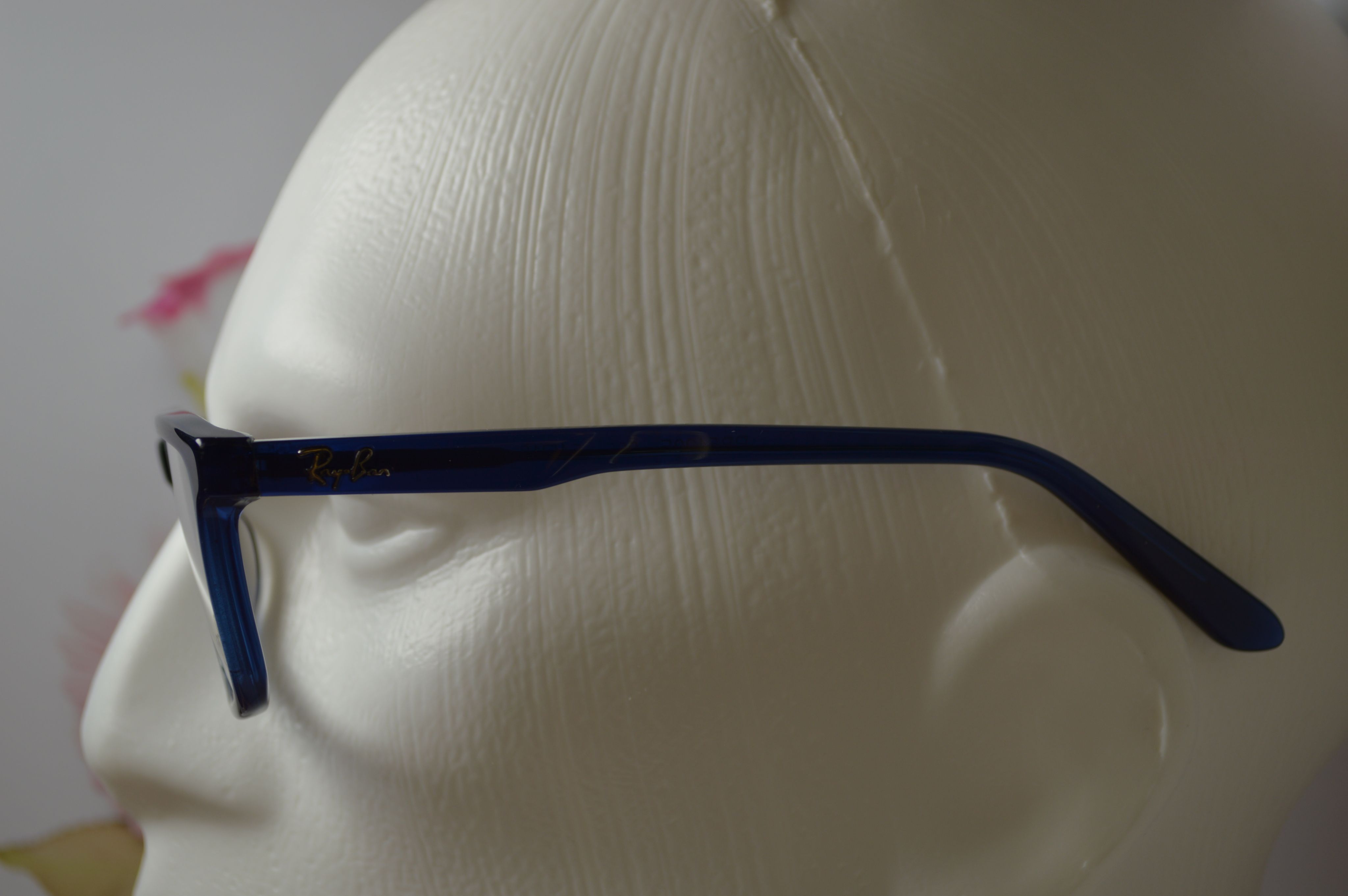 Оправа унисекс, стиль и мода от Ray Ban RB5420F. Модель для него и для нее!