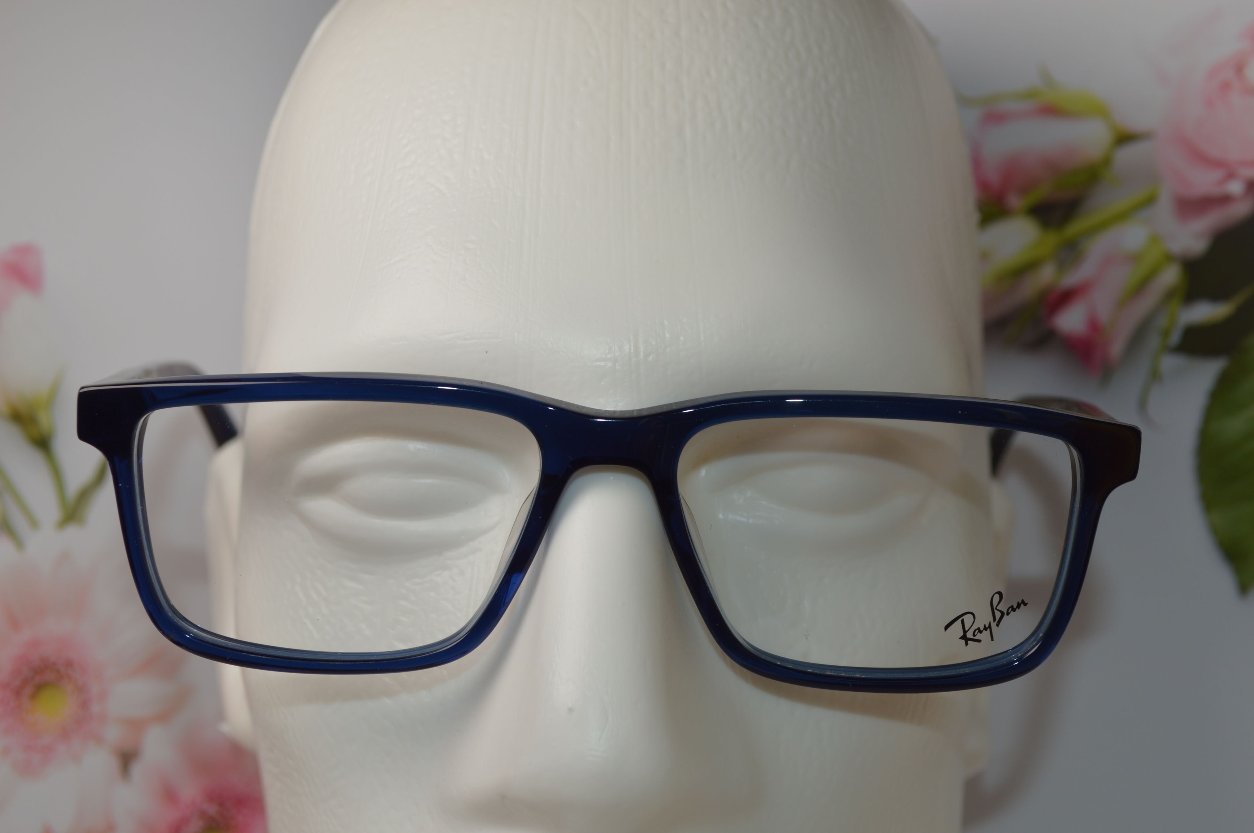 Оправа унисекс, стиль и мода от Ray Ban RB5420F. Модель для него и для нее!