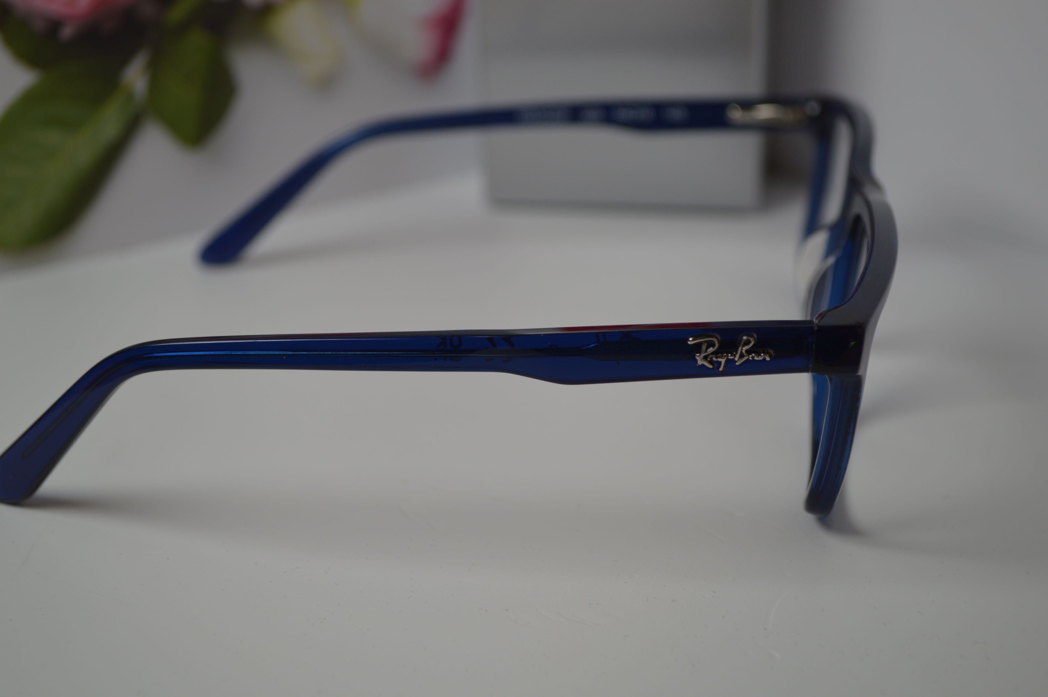 Оправа унисекс, стиль и мода от Ray Ban RB5420F. Модель для него и для нее!