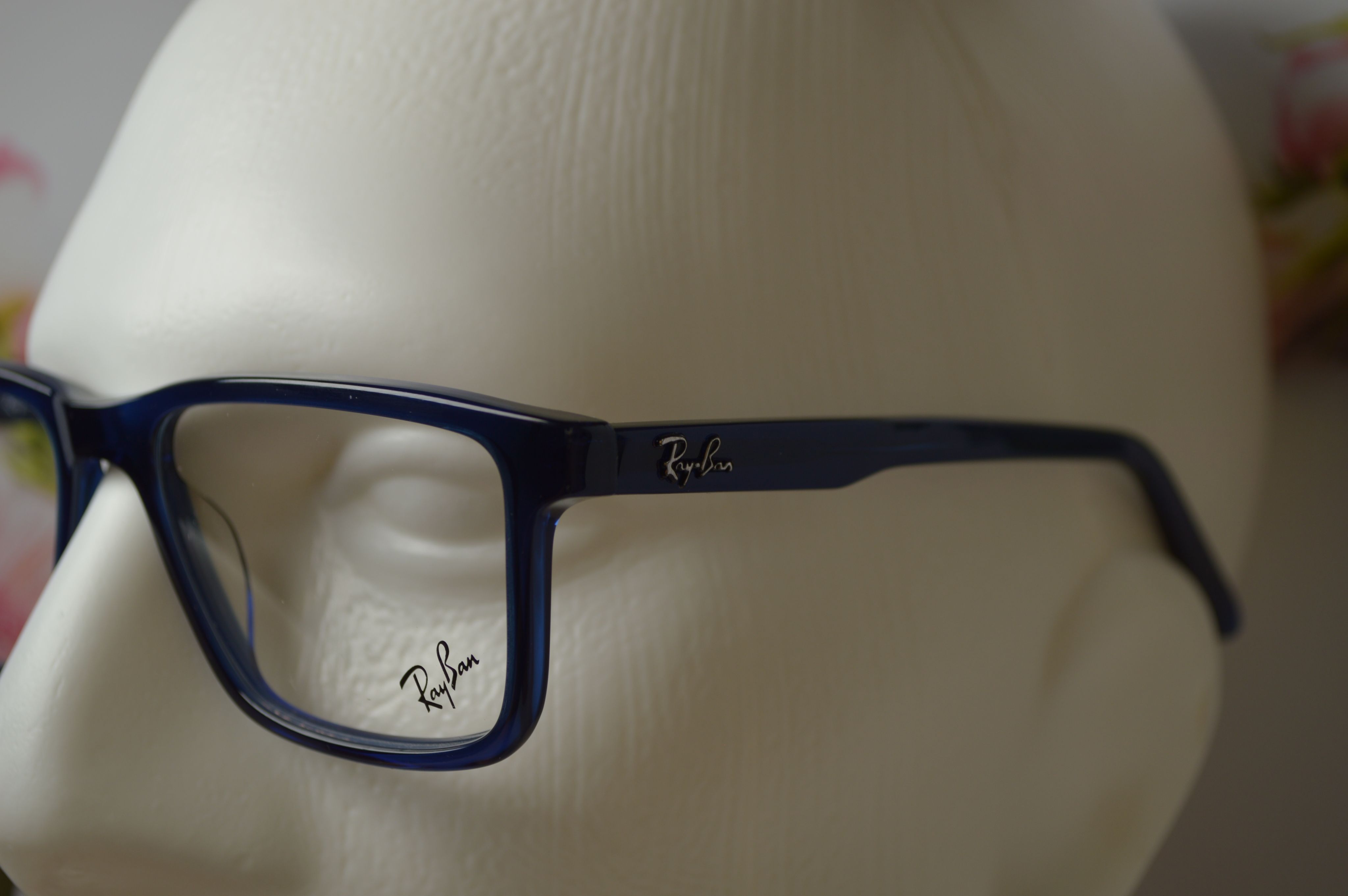 Оправа унисекс, стиль и мода от Ray Ban RB5420F. Модель для него и для нее!