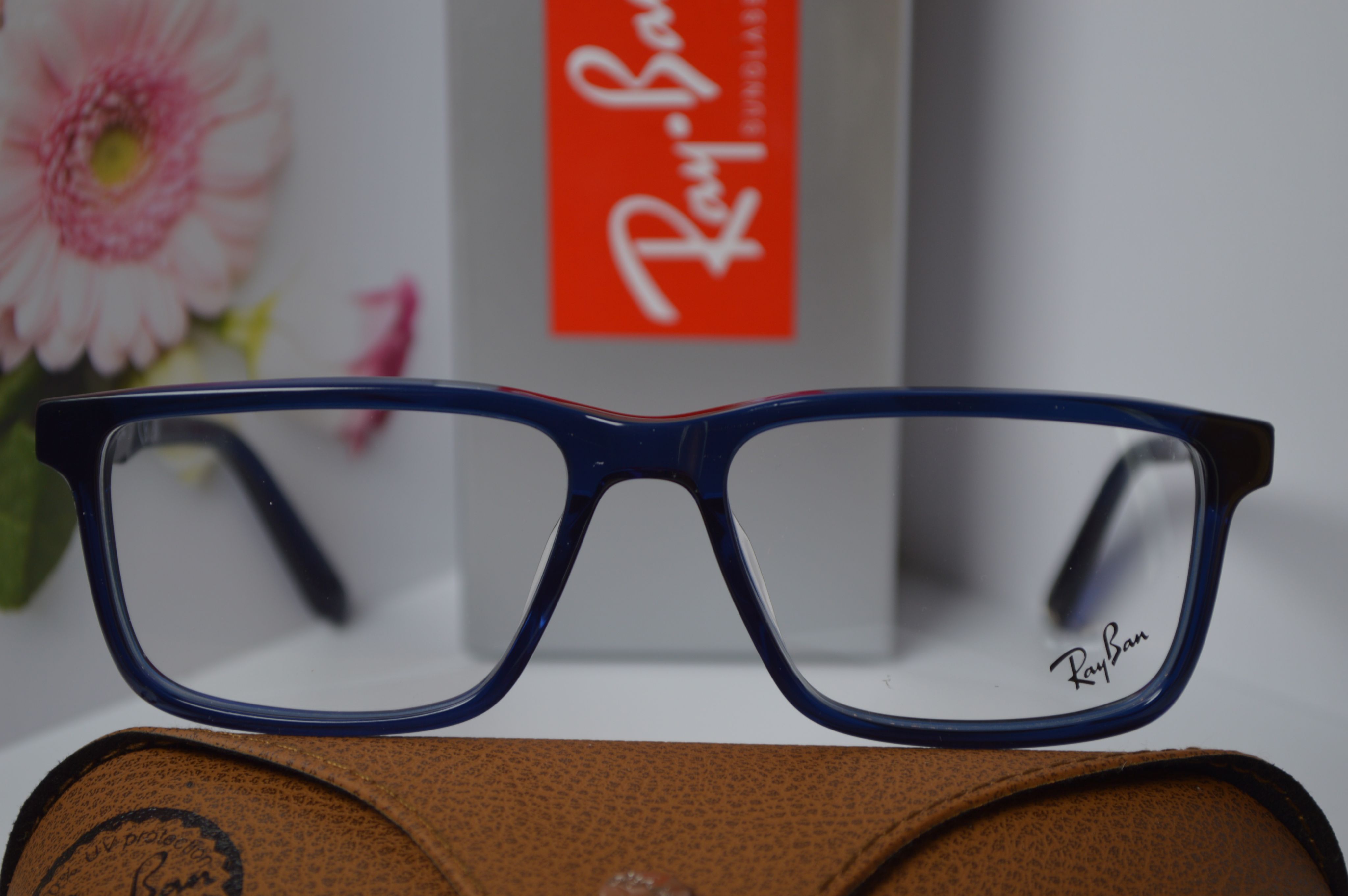 Оправа унисекс, стиль и мода от Ray Ban RB5420F. Модель для него и для нее!