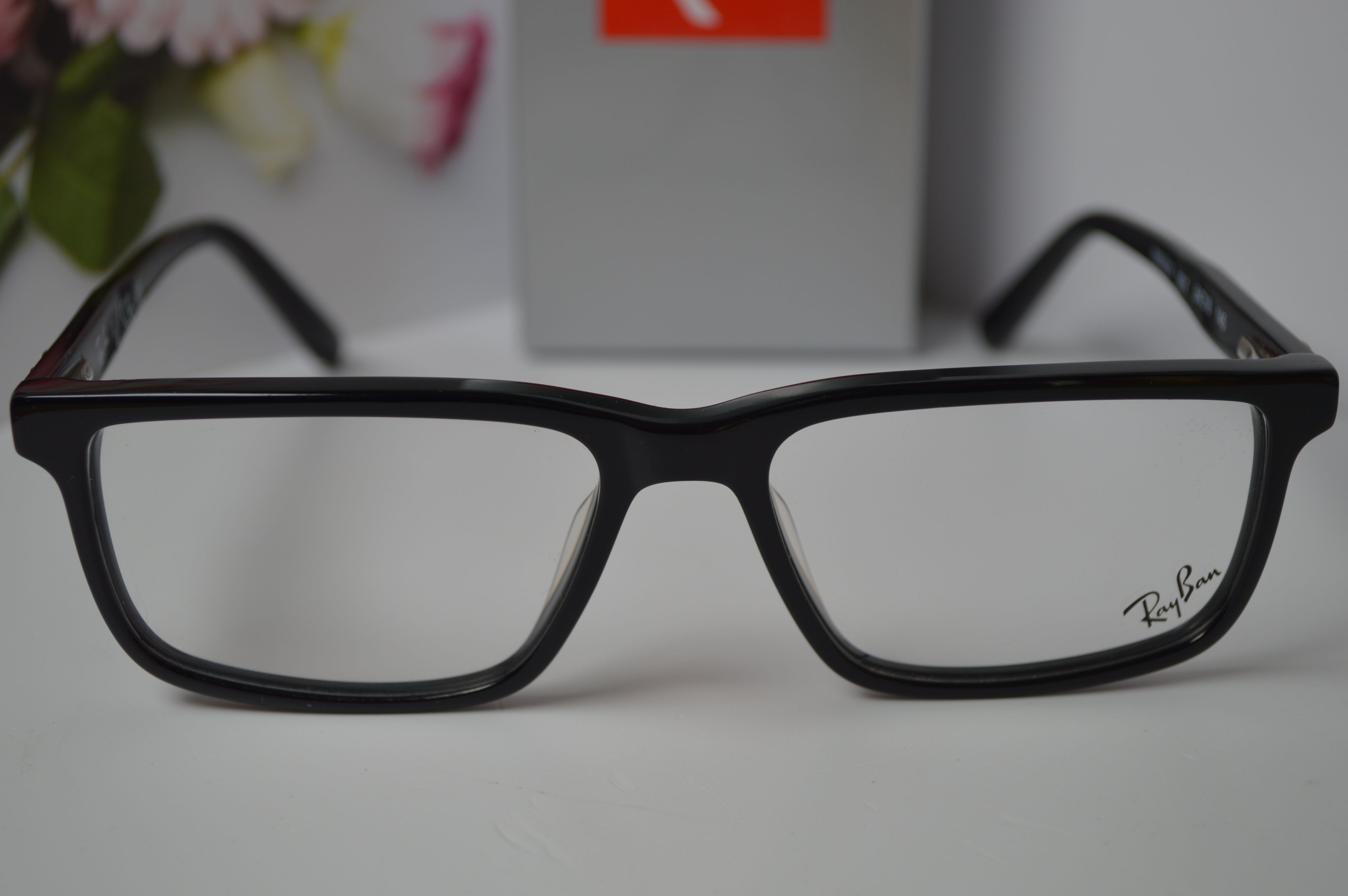 Оправа унисекс, стиль и мода от Ray Ban RB5420F. Модель для него и для нее!