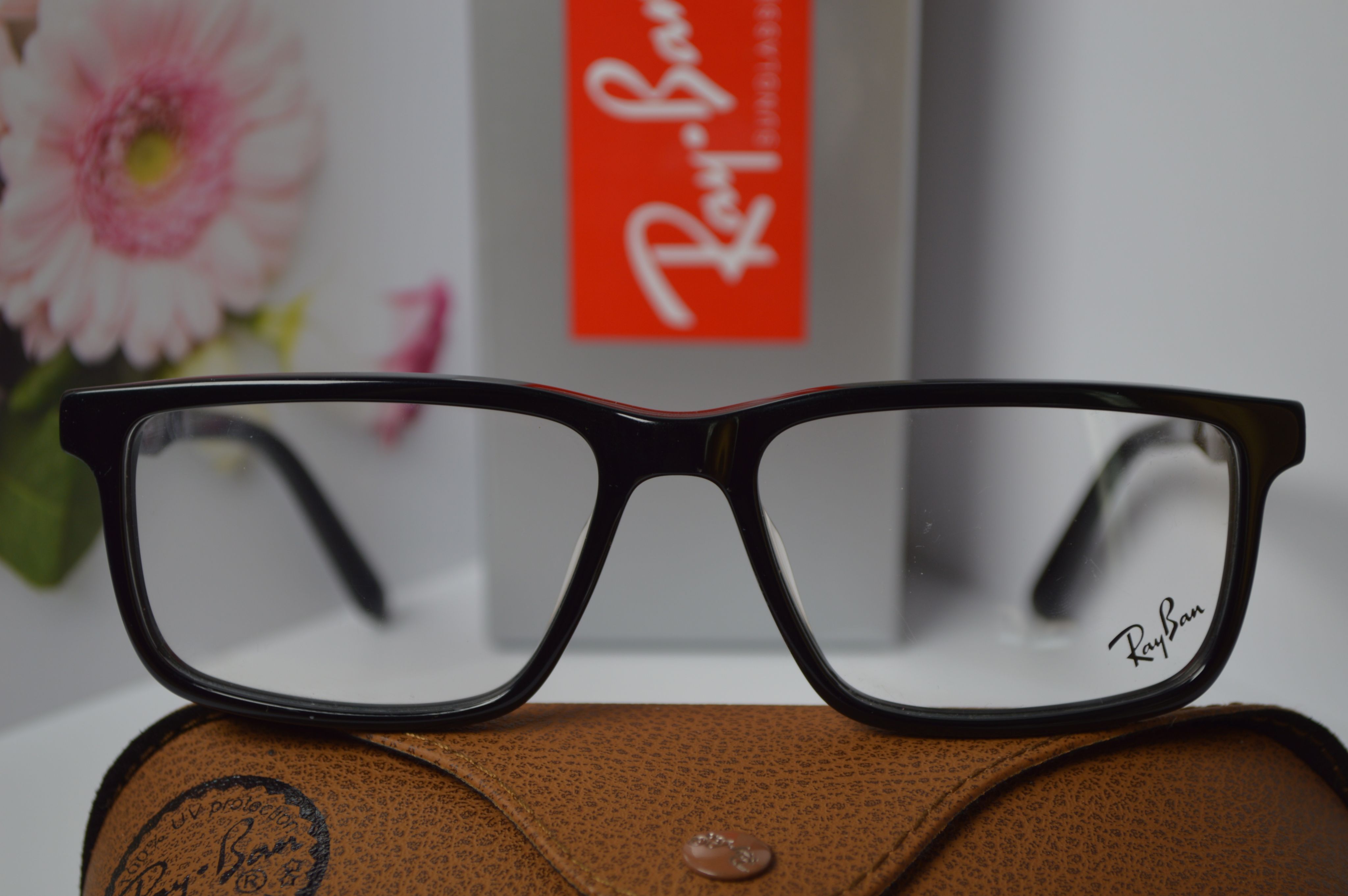 Оправа унисекс, стиль и мода от Ray Ban RB5420F. Модель для него и для нее!