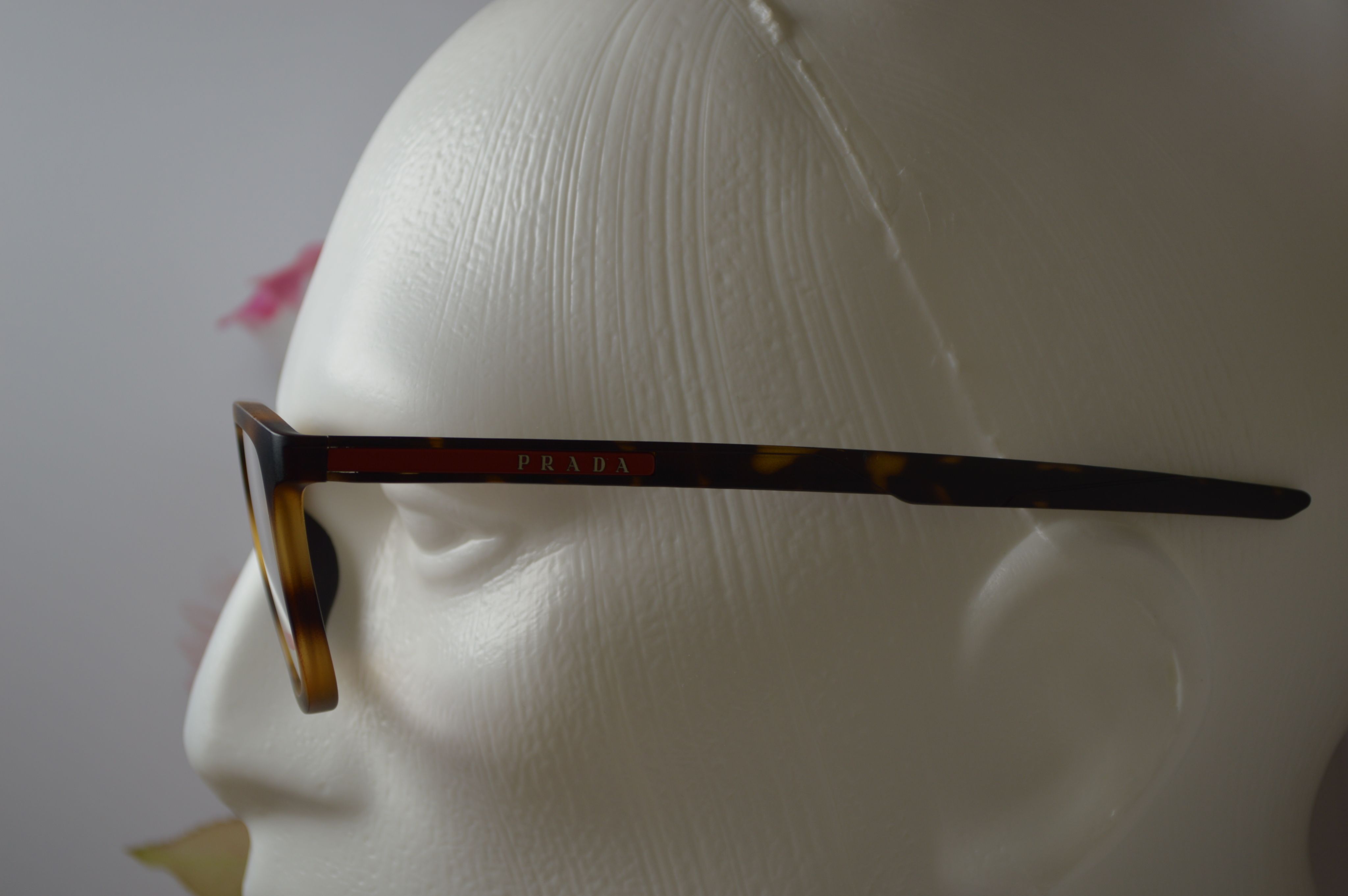 Оправа спортивная, мужская, классический стиль от Prada SPS 10 W. Стиль только для него!