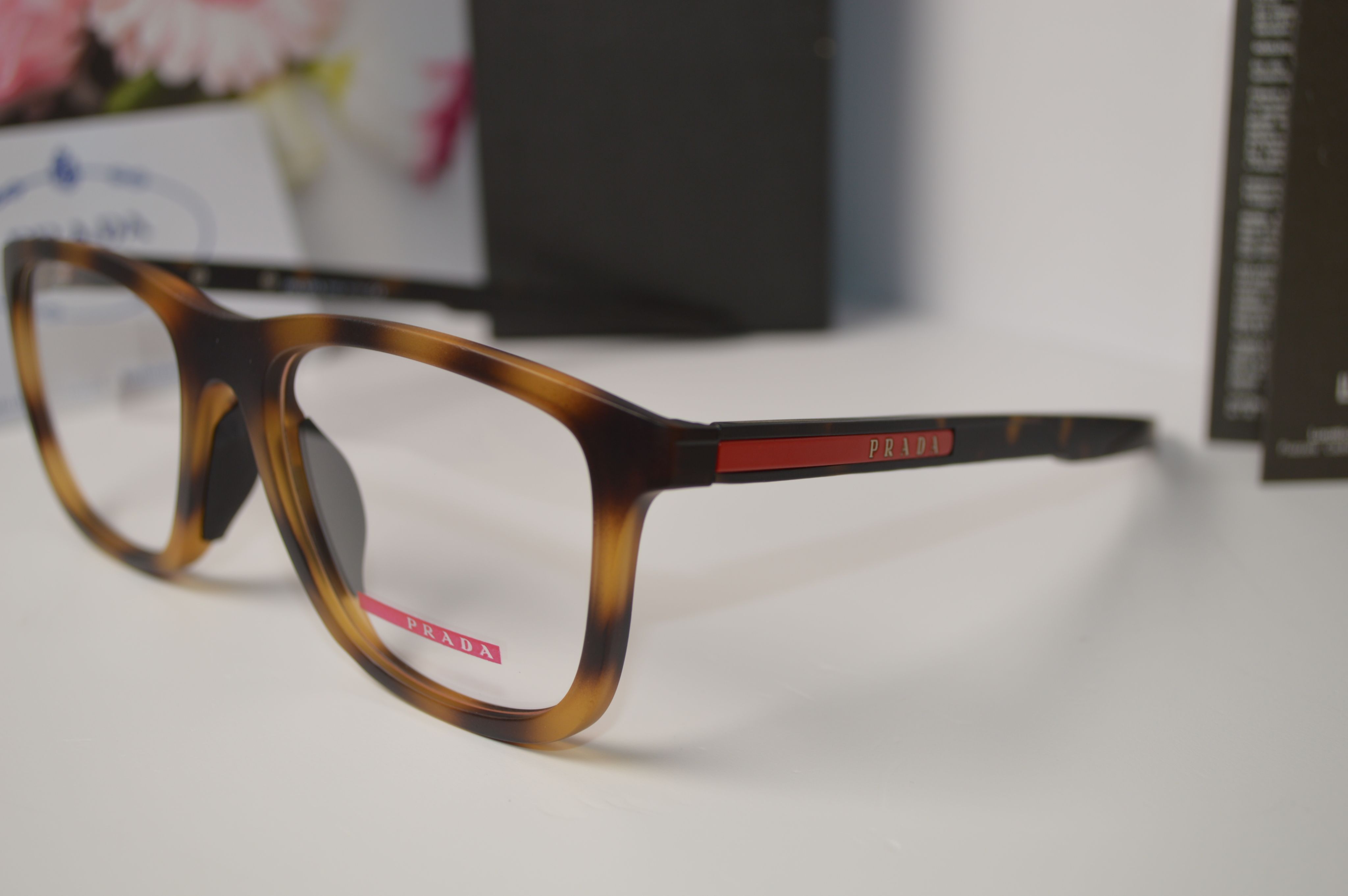 Оправа спортивная, мужская, классический стиль от Prada SPS 10 W. Стиль только для него!