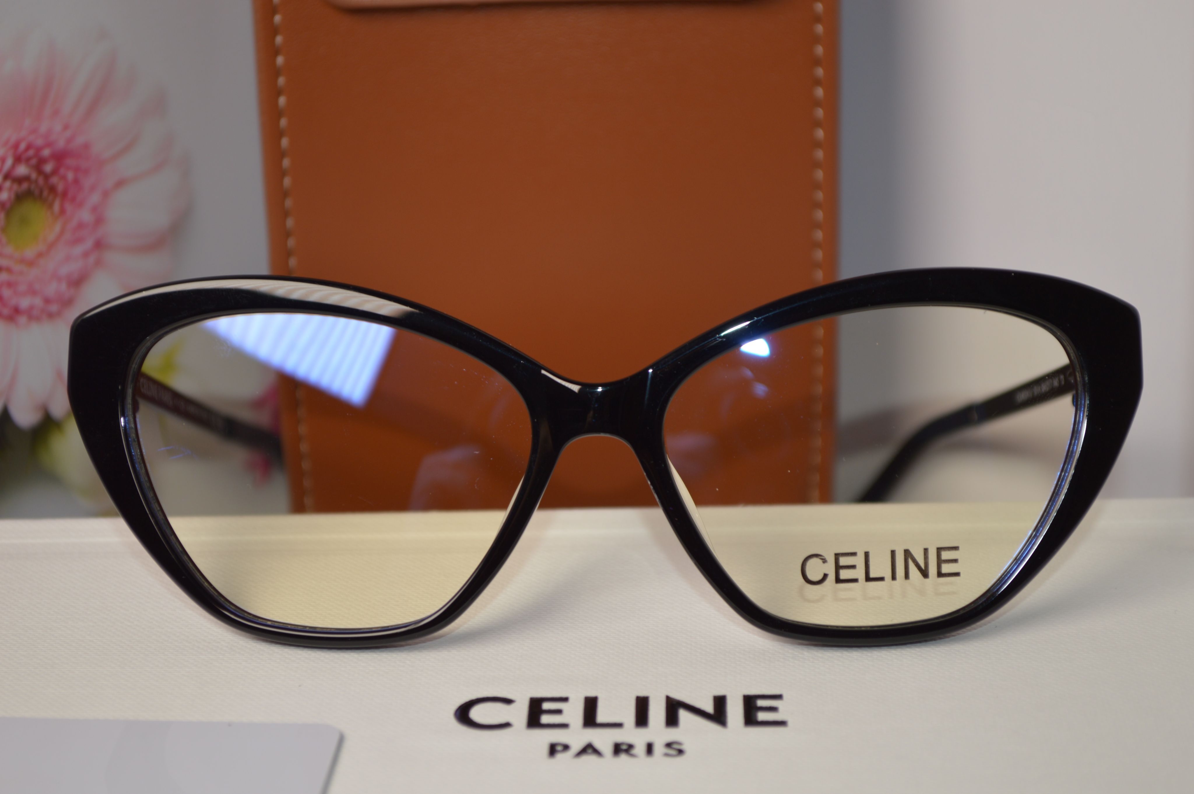 Женская оправа от Celine. Модель CL40241U. Стиль только для нее!