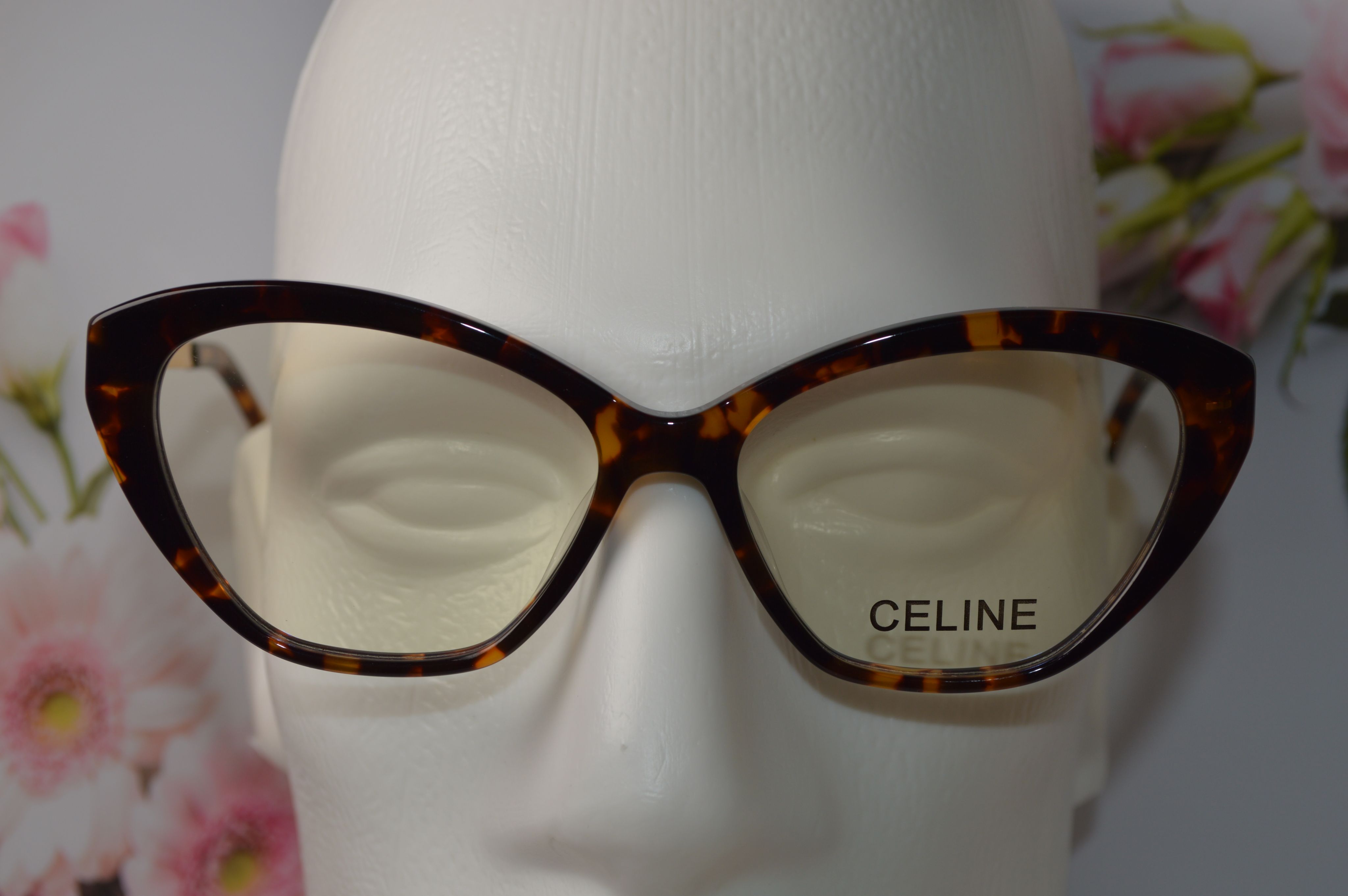 Женская оправа от Celine. Модель CL40241U. Стиль только для нее!