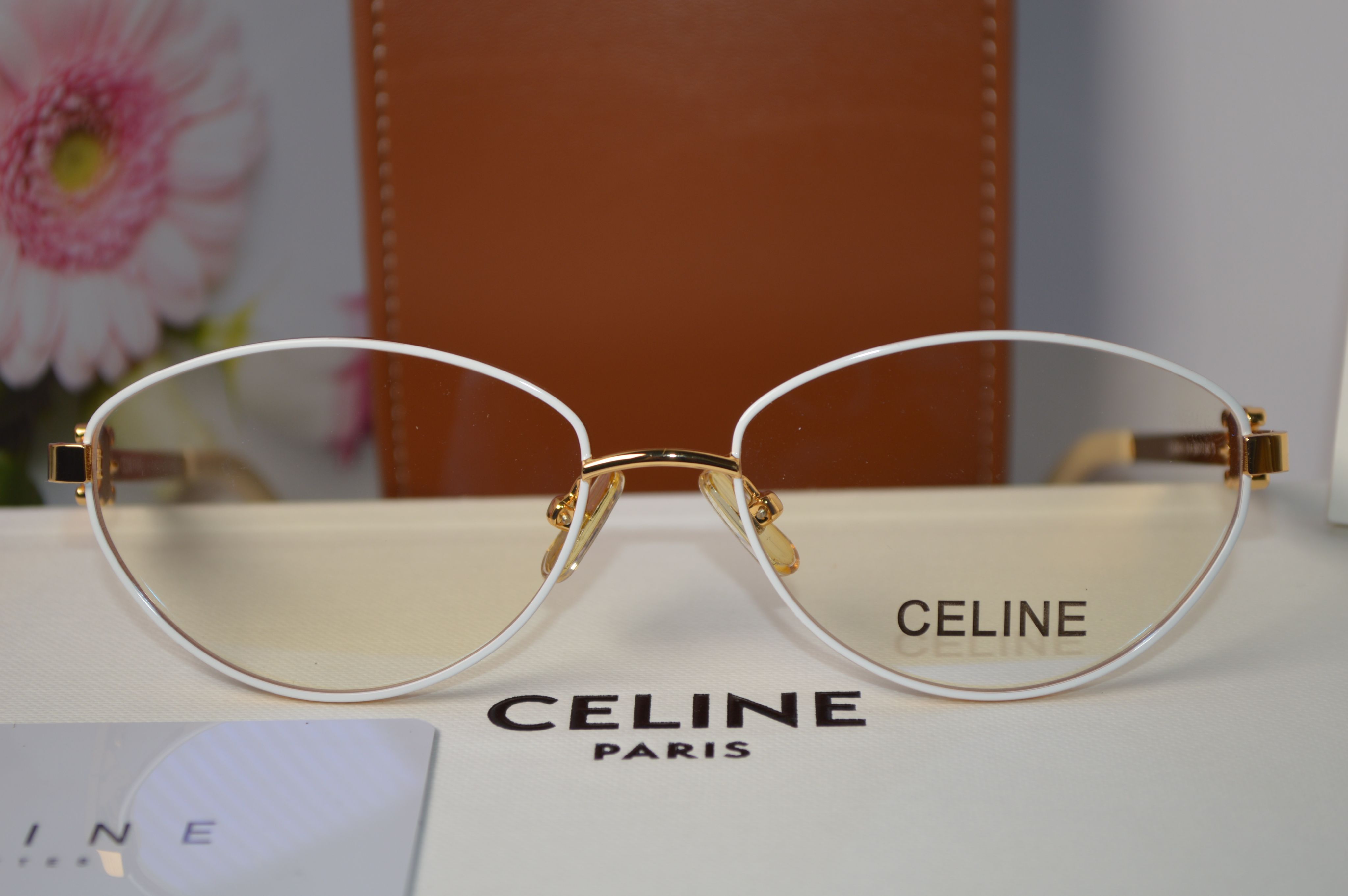 Женская оправа от Celine. Модель CL40246U. Стиль только для нее!