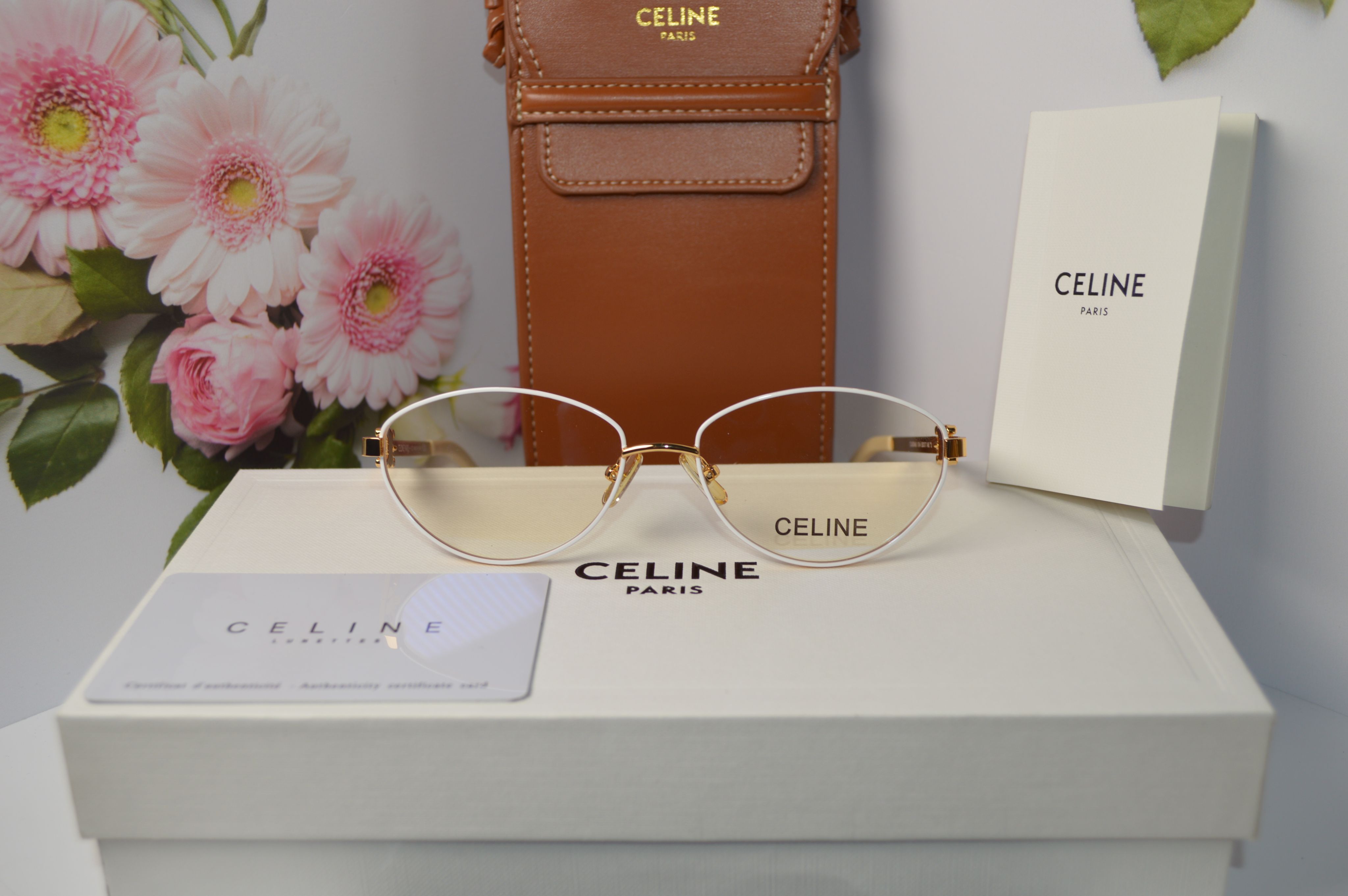 Женская оправа от Celine. Модель CL40246U. Стиль только для нее!