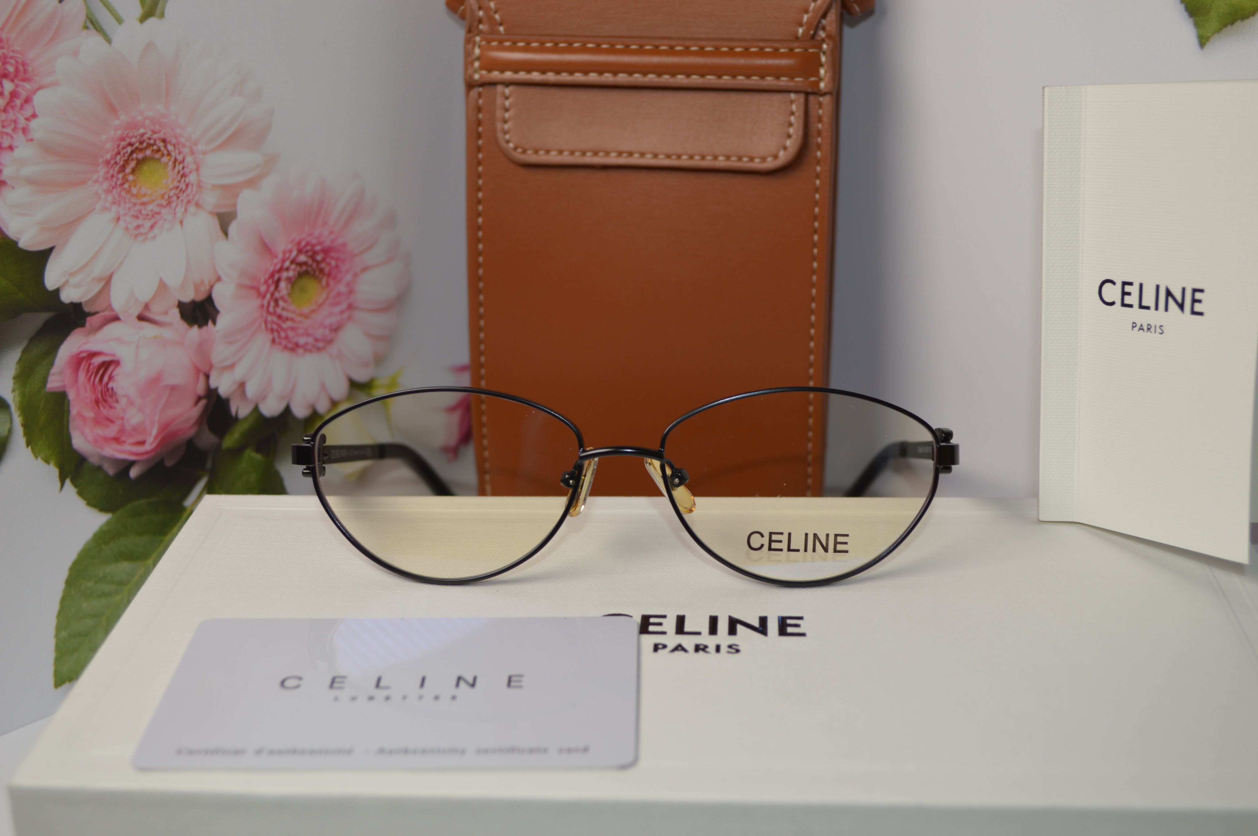 Женская оправа от Celine. Модель CL40246U. Стиль только для нее!