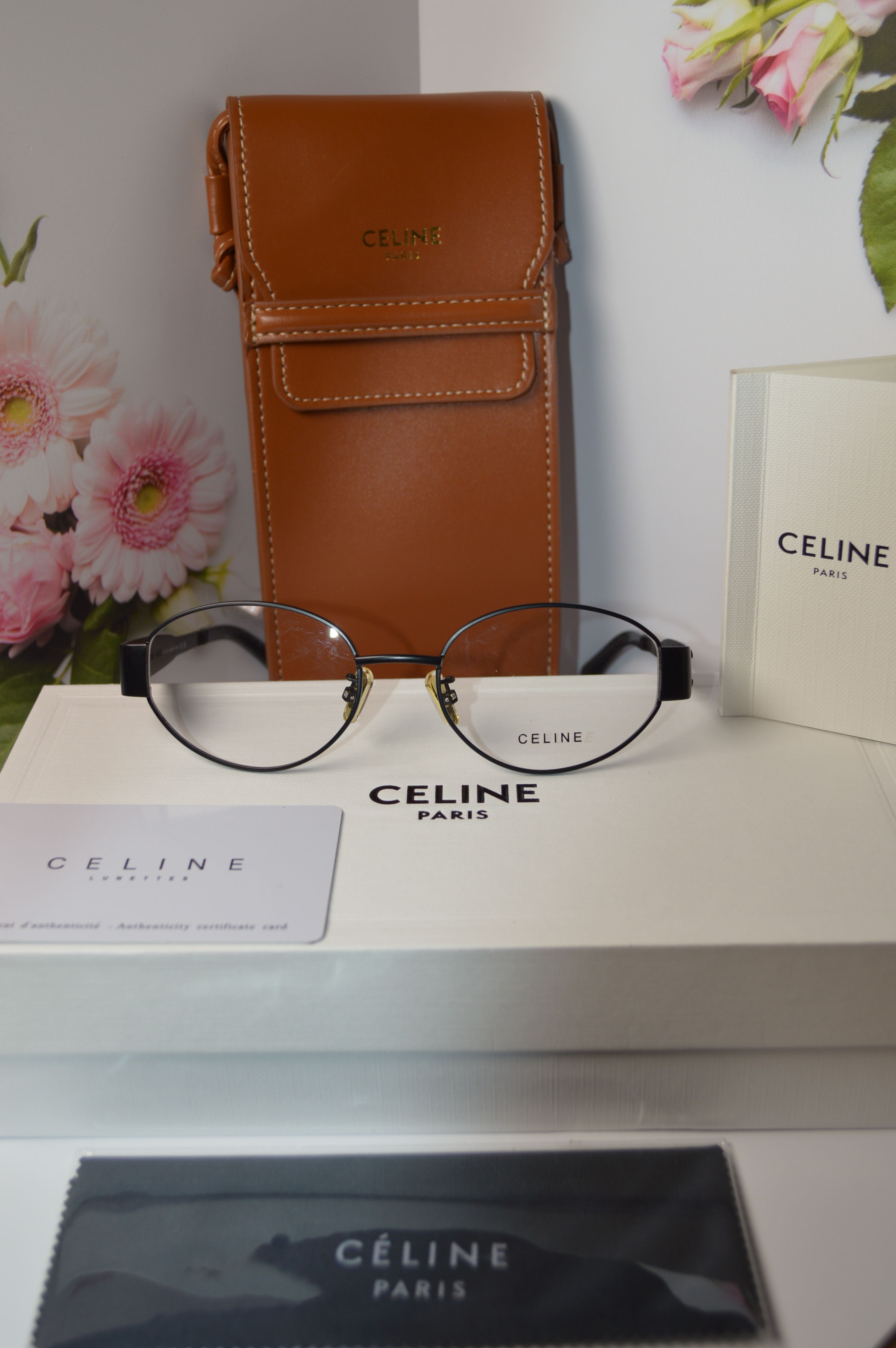 Женская оправа от Celine. Модель CL40235U. Стиль овалы, только для нее!