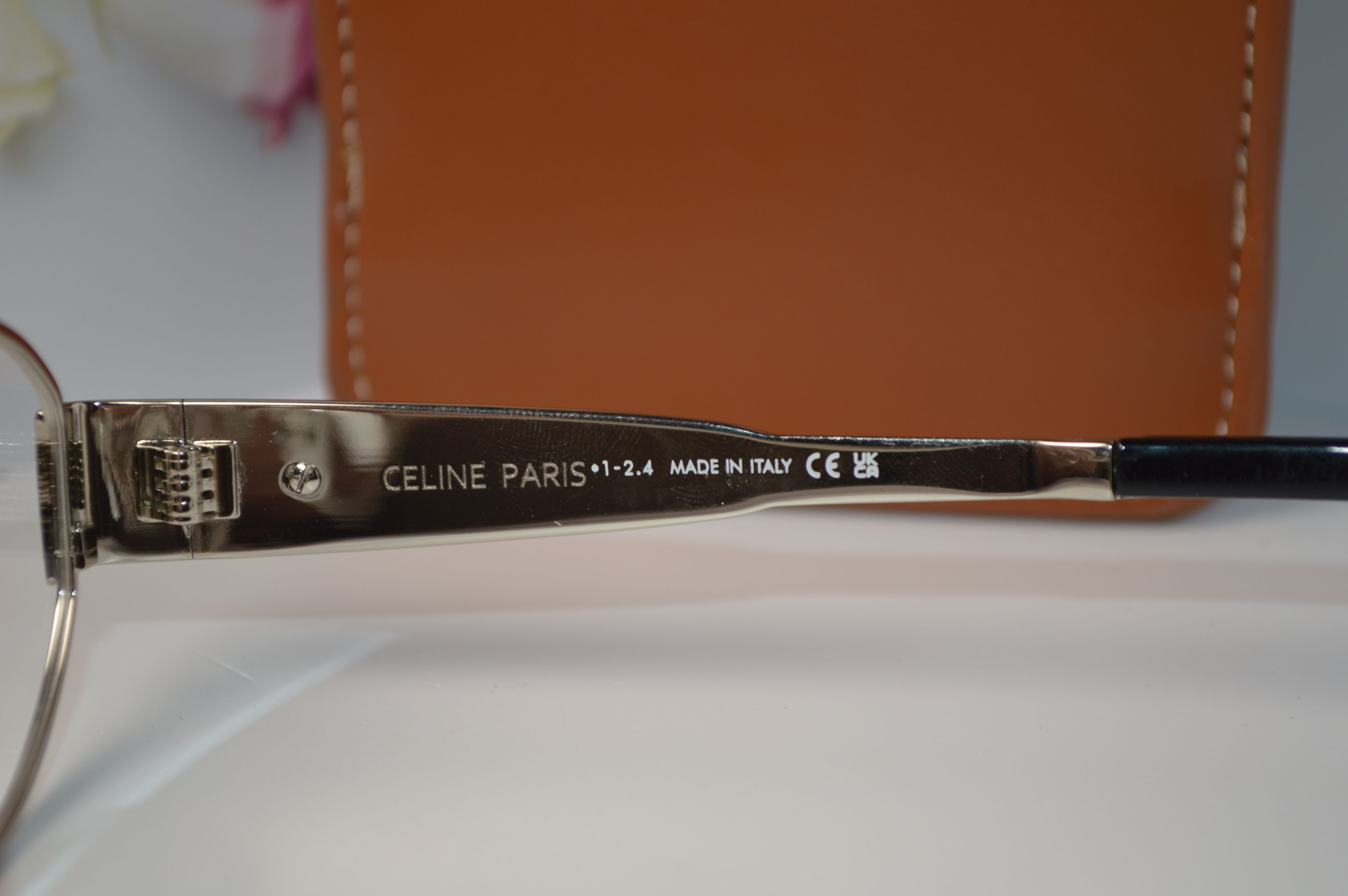 Женская оправа от Celine. Модель CL40235U. Стиль овалы, только для нее!