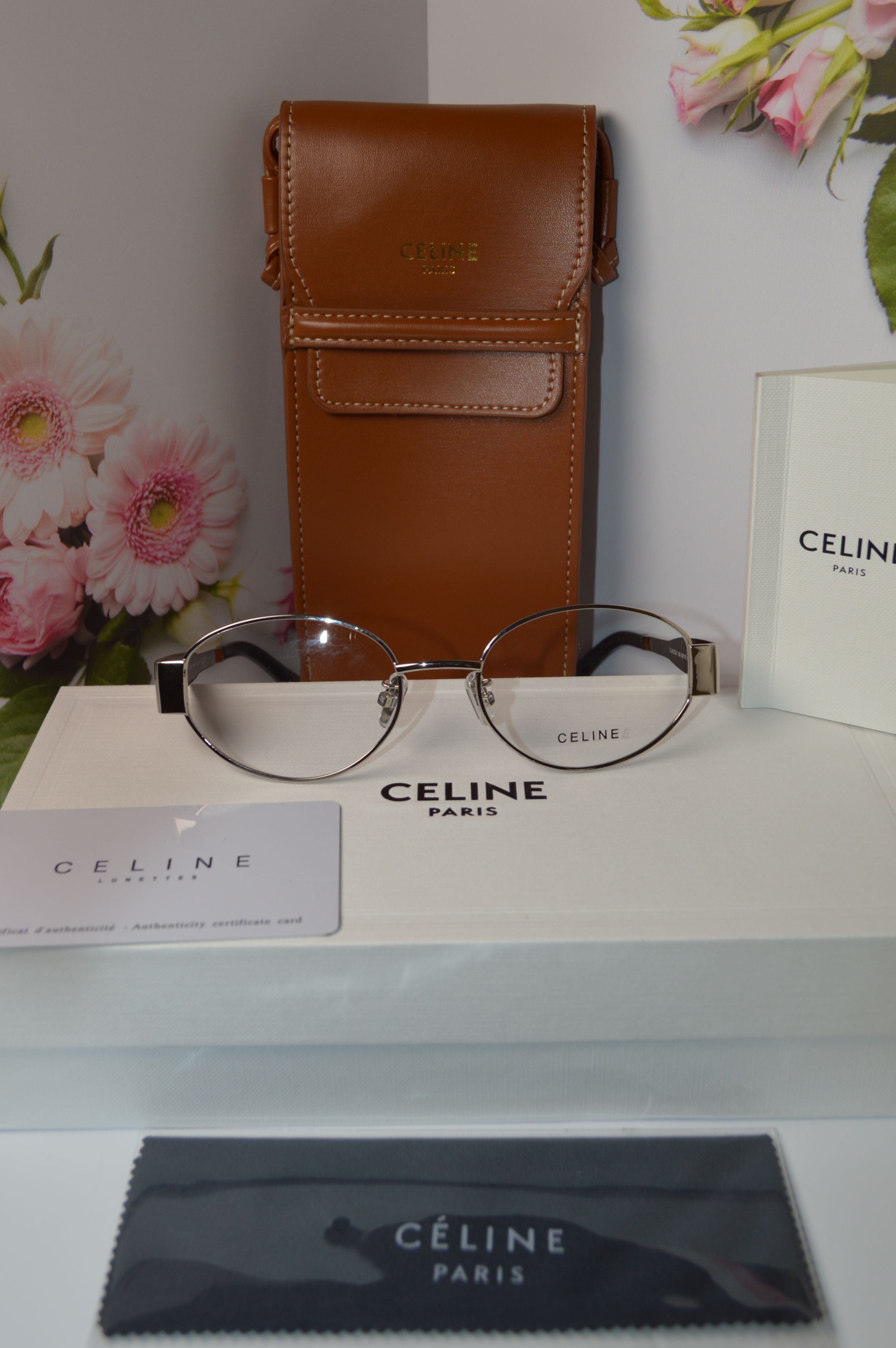 Женская оправа от Celine. Модель CL40235U. Стиль овалы, только для нее!