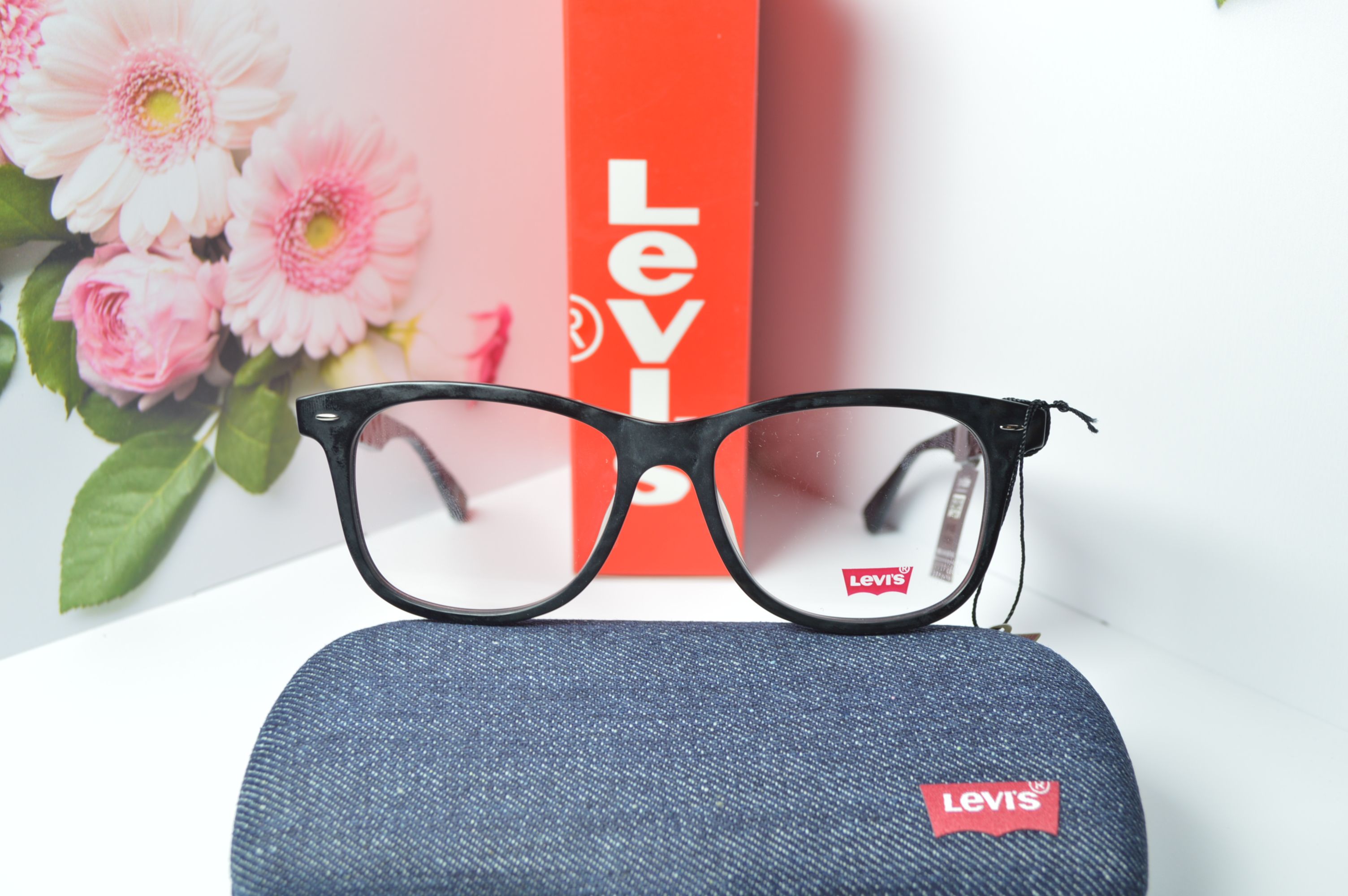 Оправа стильная, унисекс, Levi's модель LS 06490. Оправа для него и для нее.