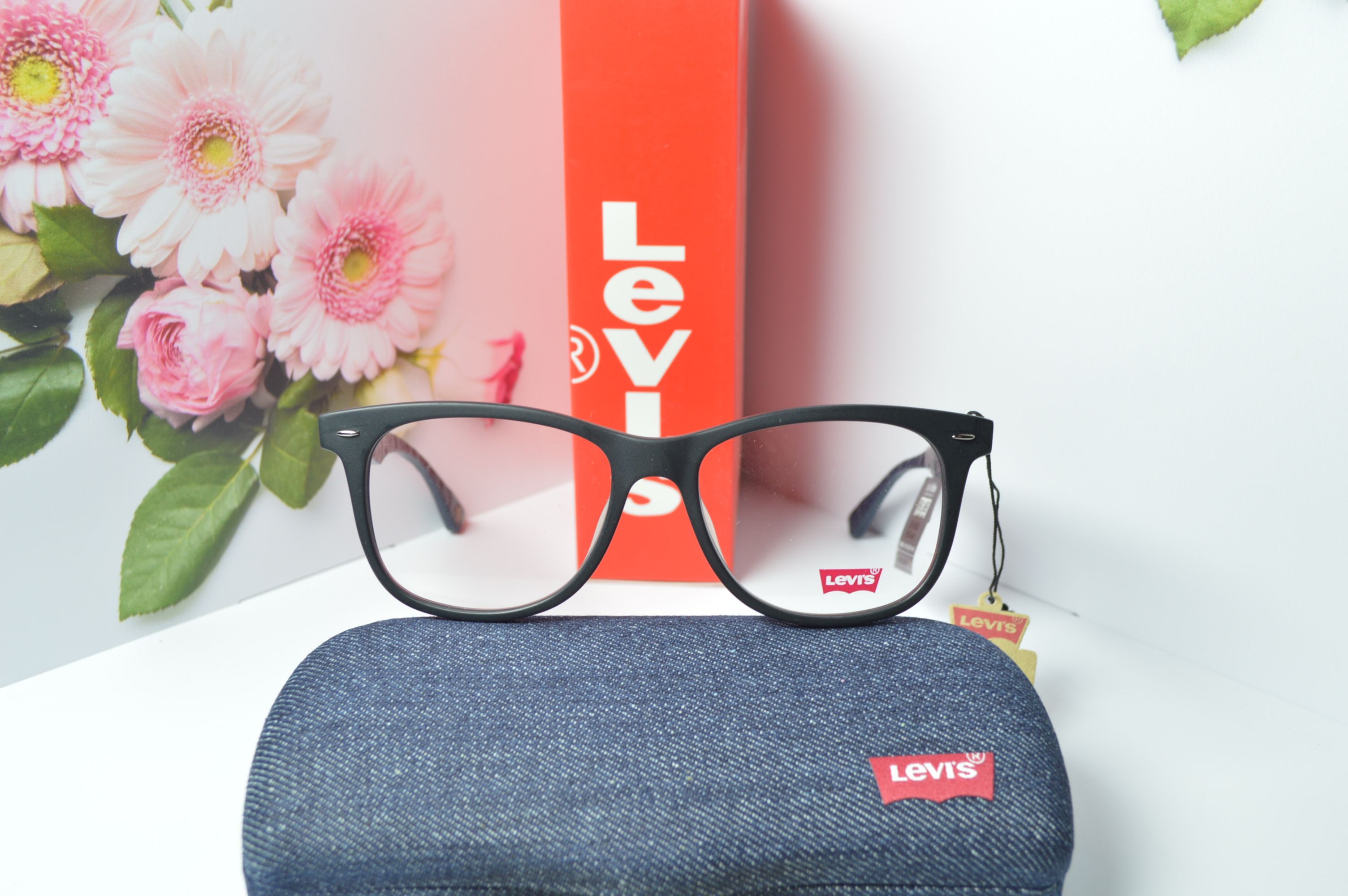 Оправа стильная, унисекс, Levi's модель LS 06490. Оправа для него и для нее.