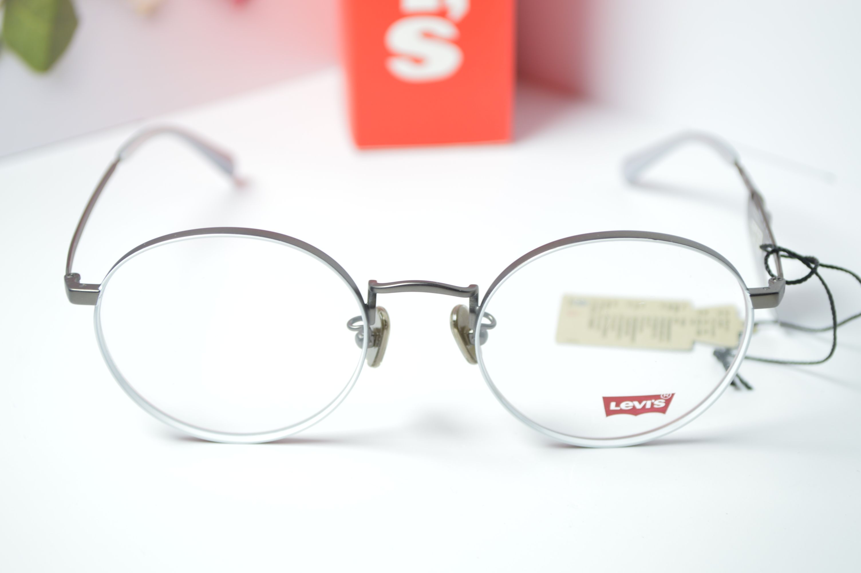 Оправа стильная, унисекс, Levi's модель LS05292X. Оправа круглая с белой окантовкой, для него и для нее.