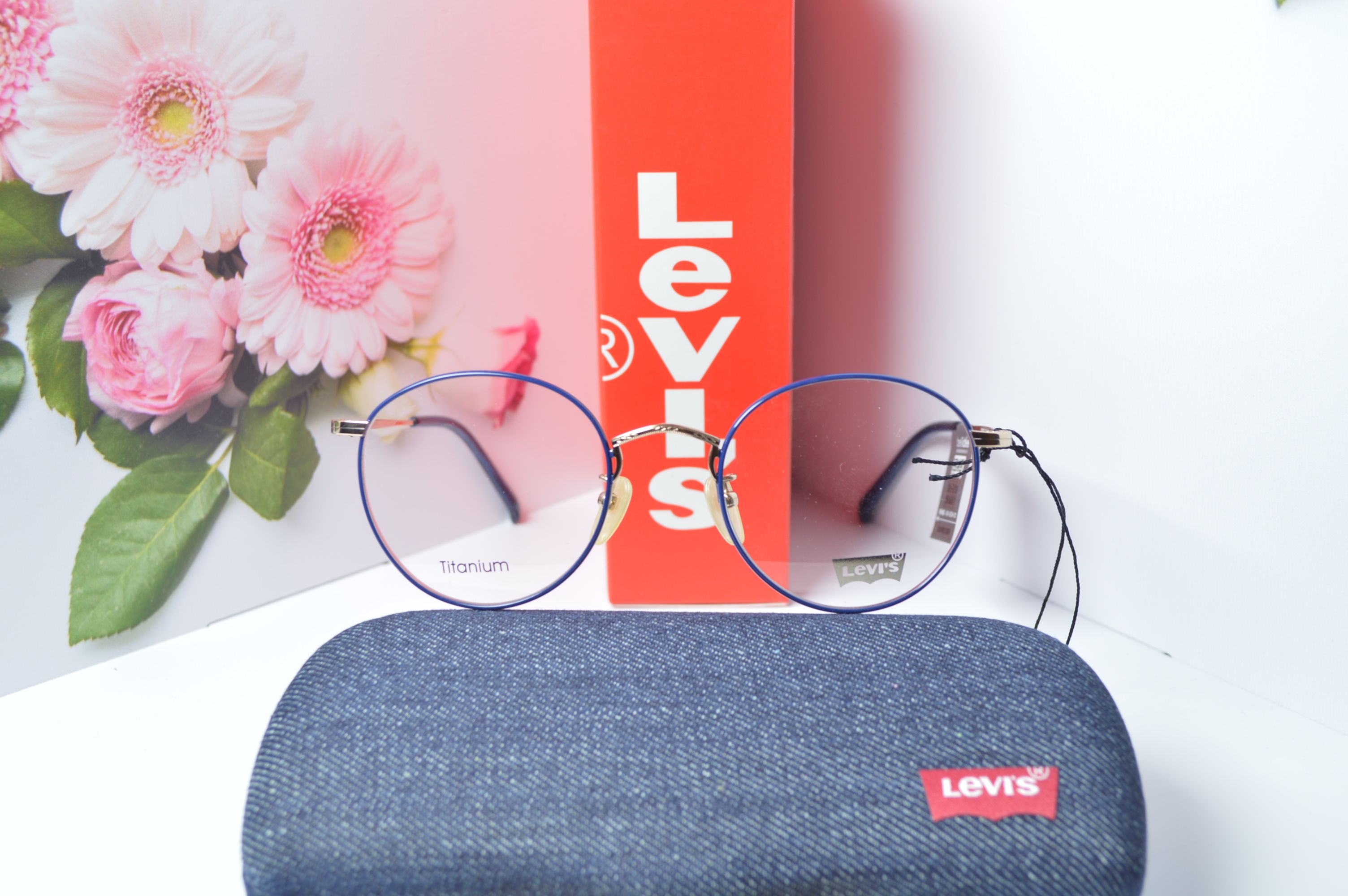 Оправа стильная, унисекс, Levi's модель LS97037. Оправа круглая с синей окантовкой, для него и для нее.