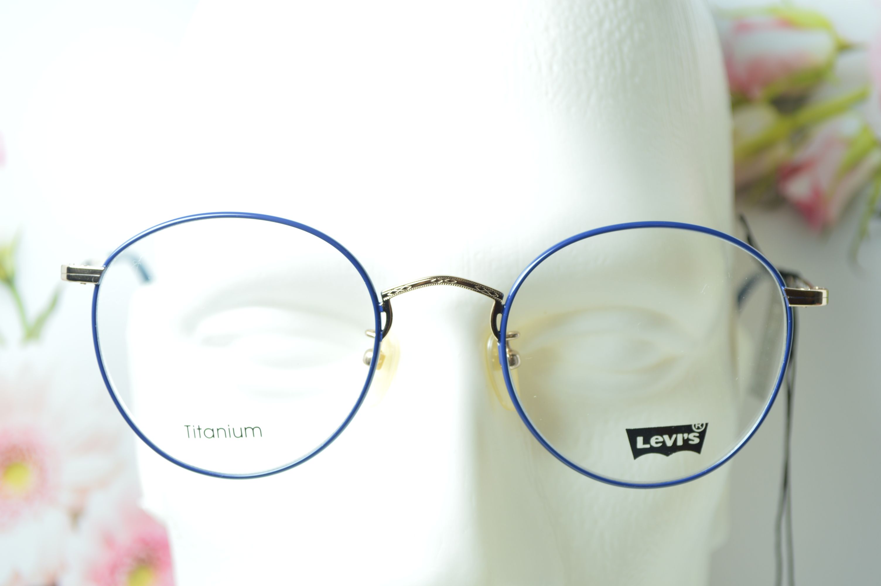 Оправа стильная, унисекс, Levi's модель LS97037. Оправа круглая с синей окантовкой, для него и для нее.