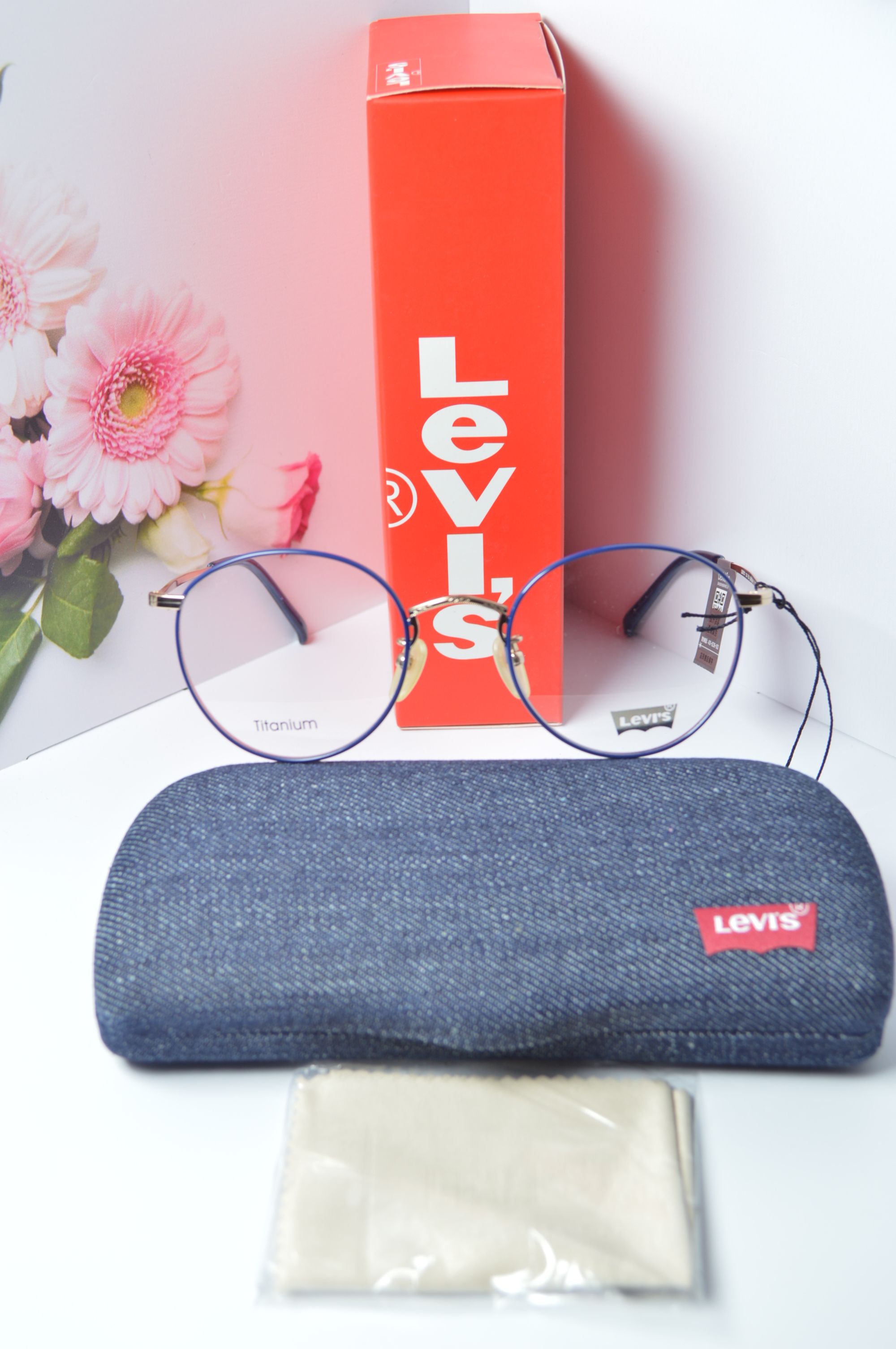 Оправа стильная, унисекс, Levi's модель LS97037. Оправа круглая с синей окантовкой, для него и для нее.